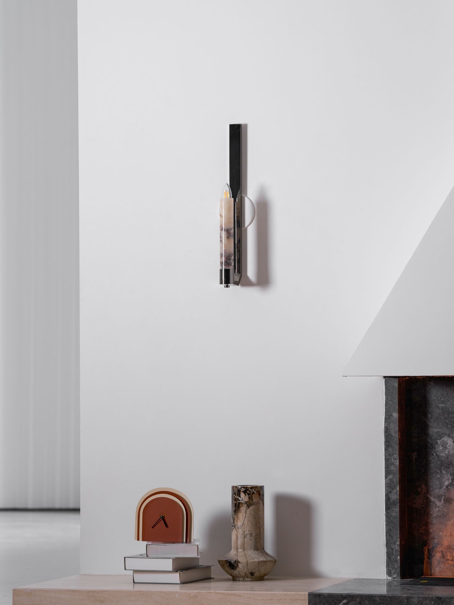 Mateo Modern Wall Lamp-Neutral Decor