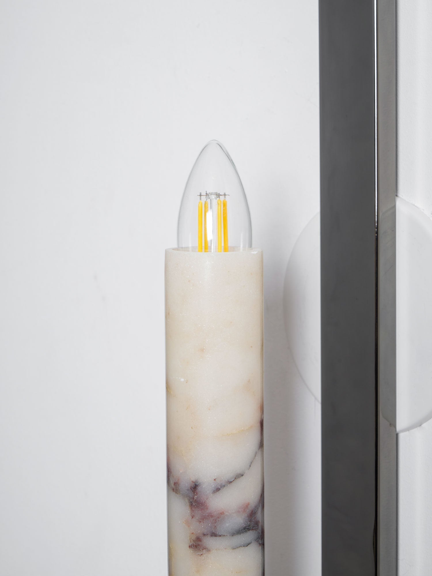 Mateo Modern Wall Lamp-Neutral Decor