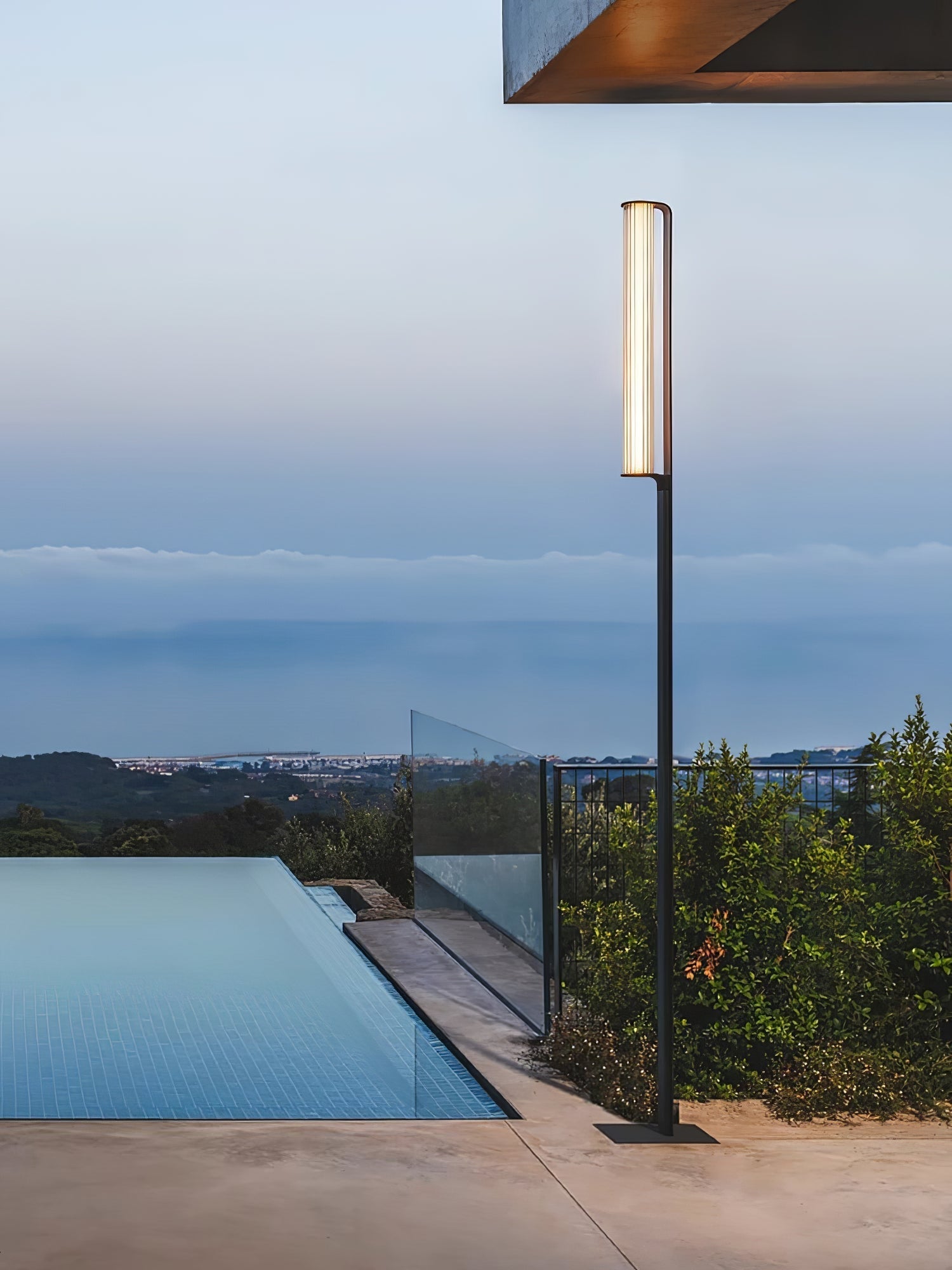 Reldax Arc Outdoor Post Lamp-Neutral Decor
