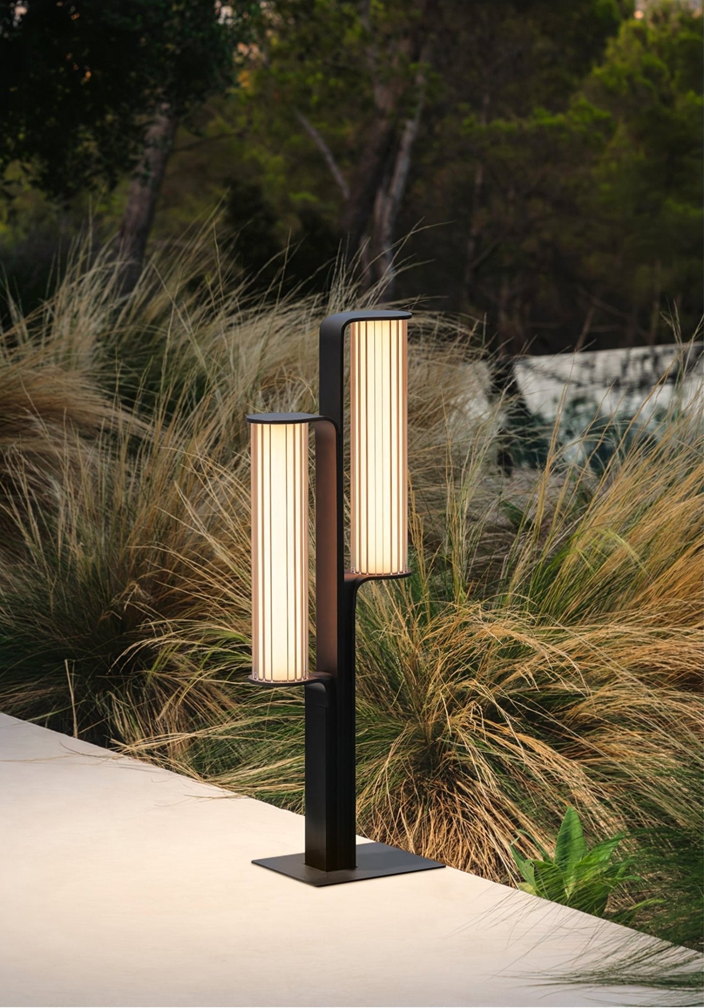Wistyn Arc Duo Outdoor Lamp-Neutral Decor