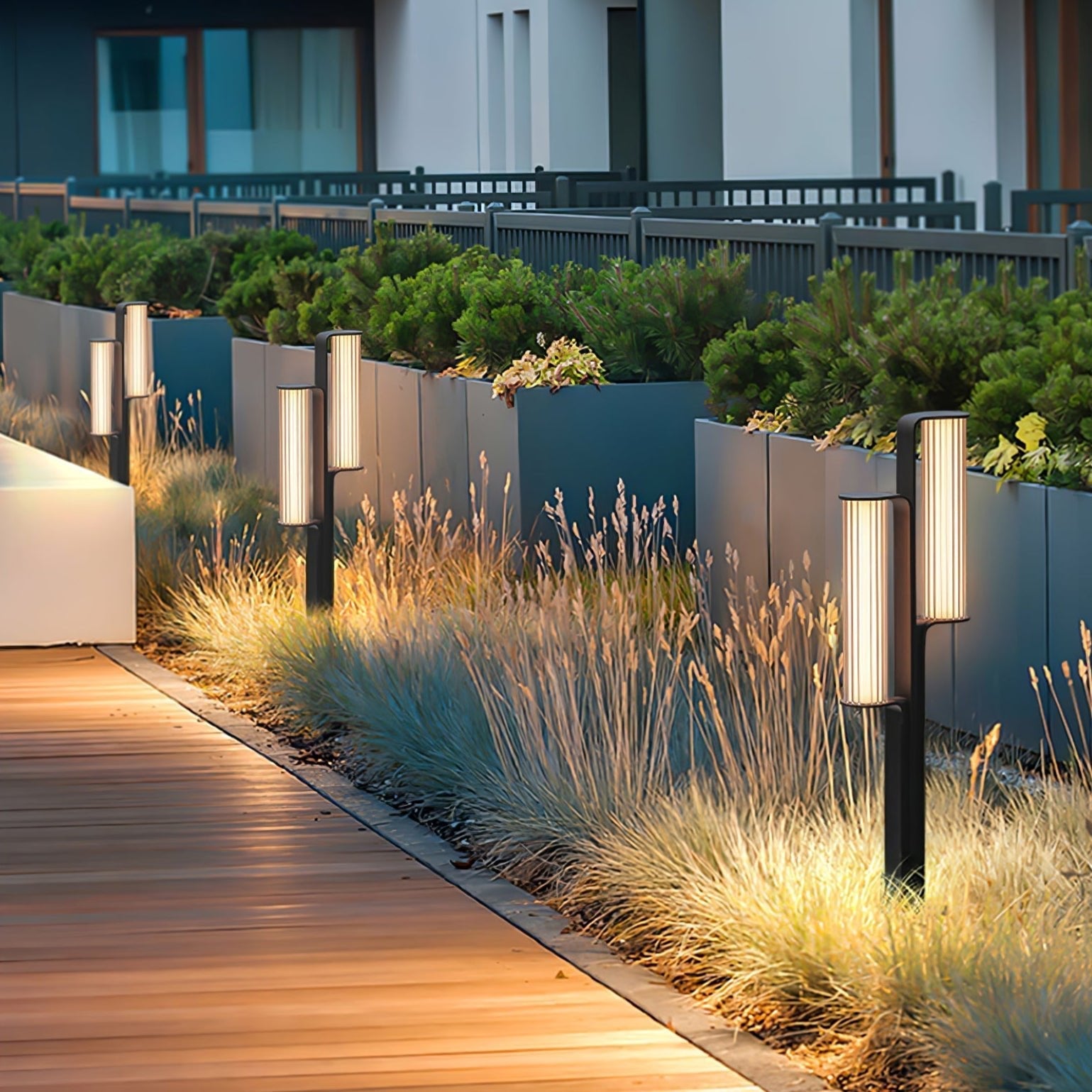Wistyn Arc Duo Outdoor Lamp-Neutral Decor