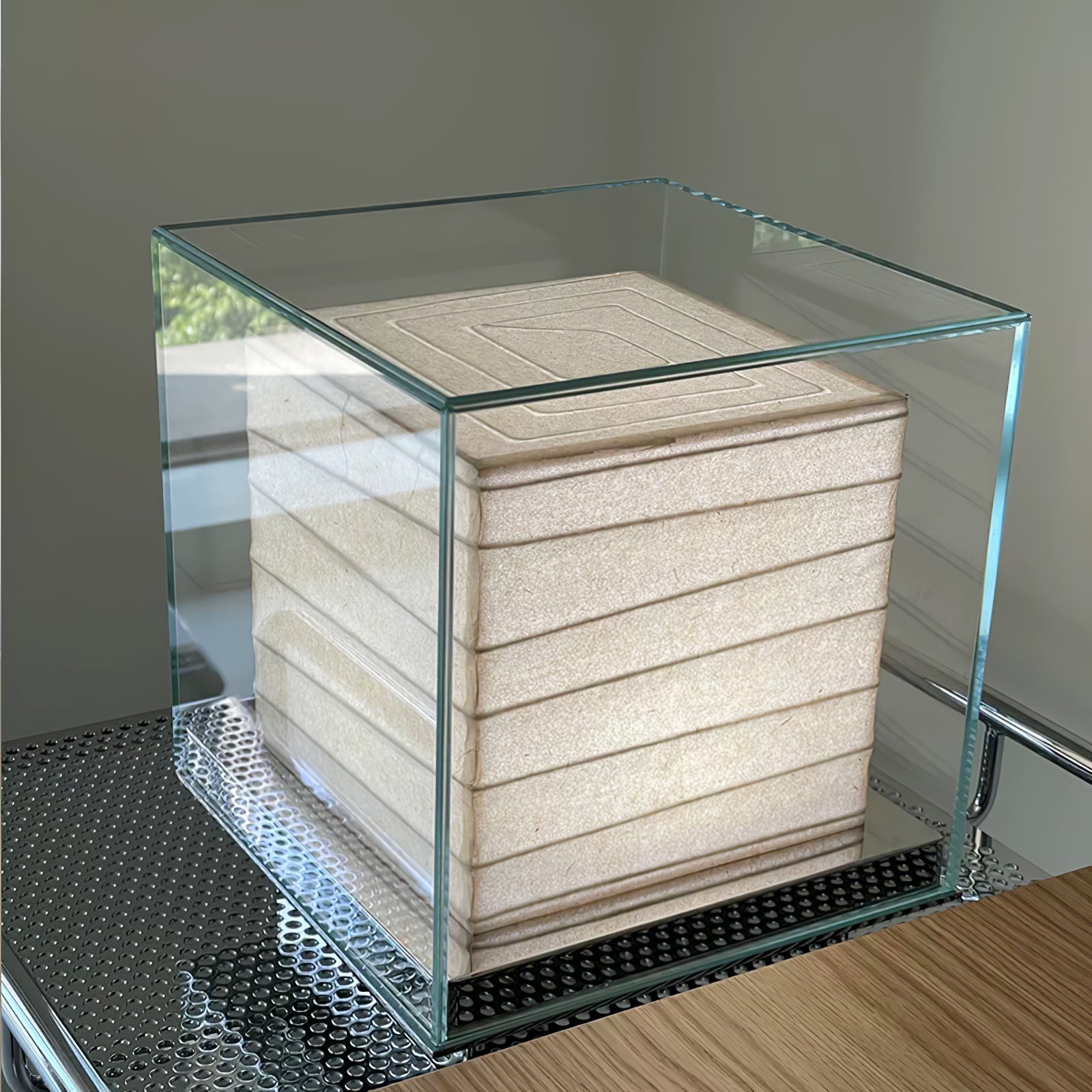 Pryn Cube Table Lamp-Neutral Decor