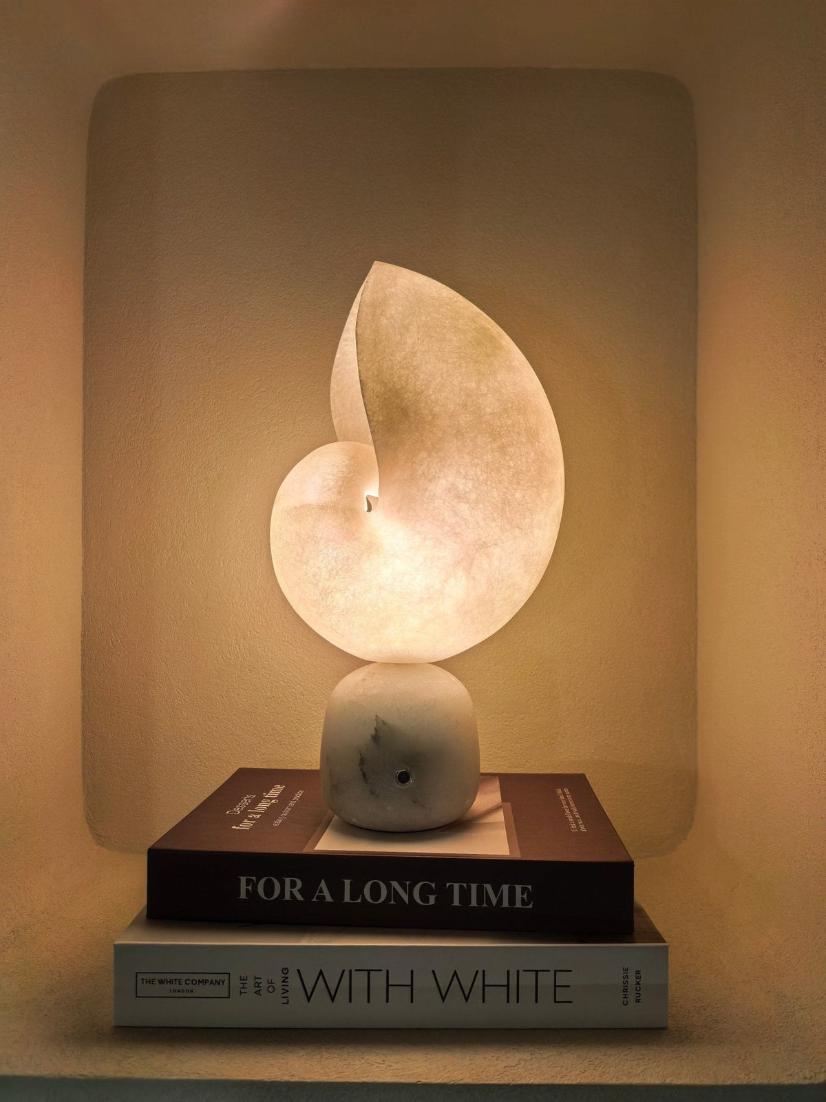 Lumora Shell Table Lamp-Neutral Decor