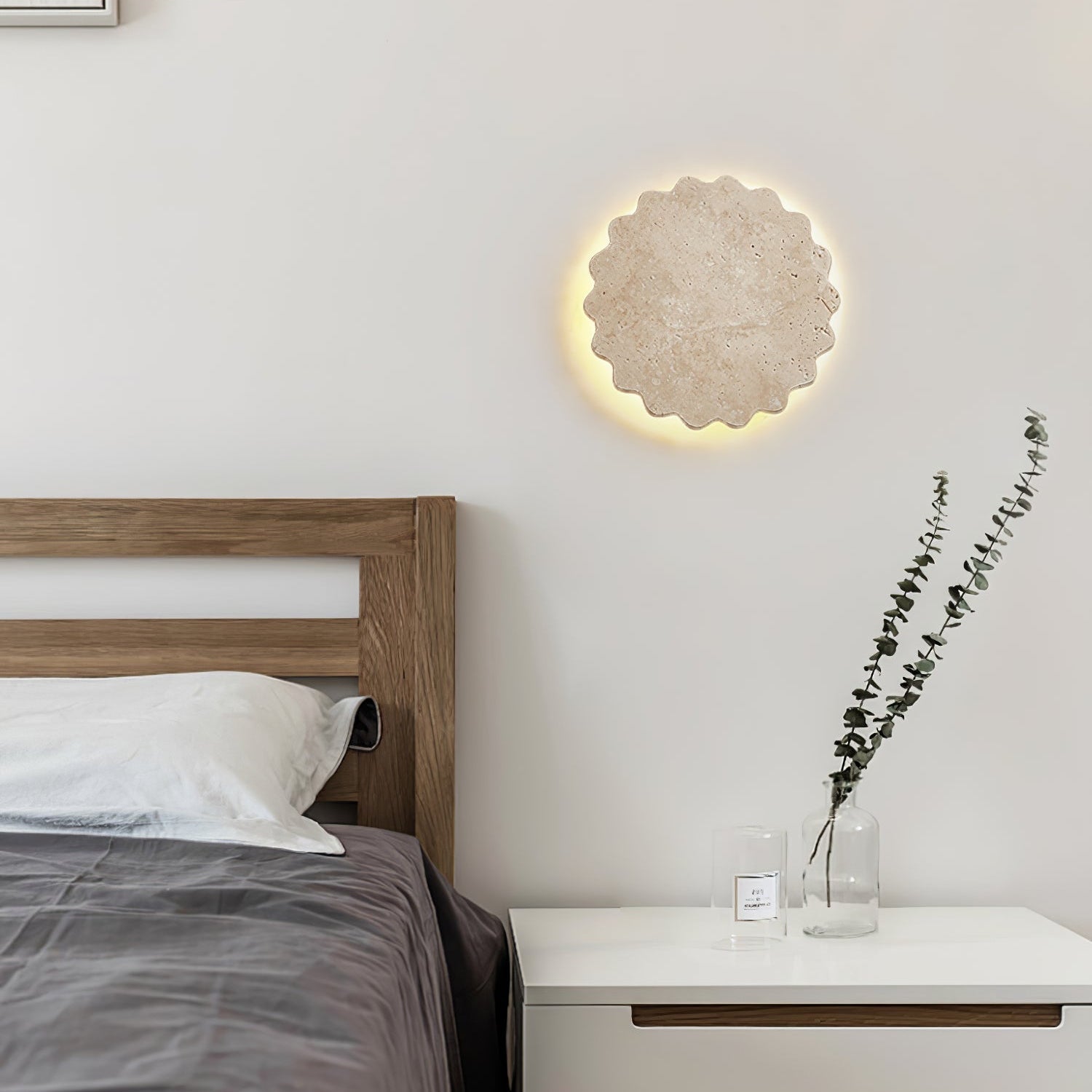 Luna Scallop Wall Lamp-Neutral Decor