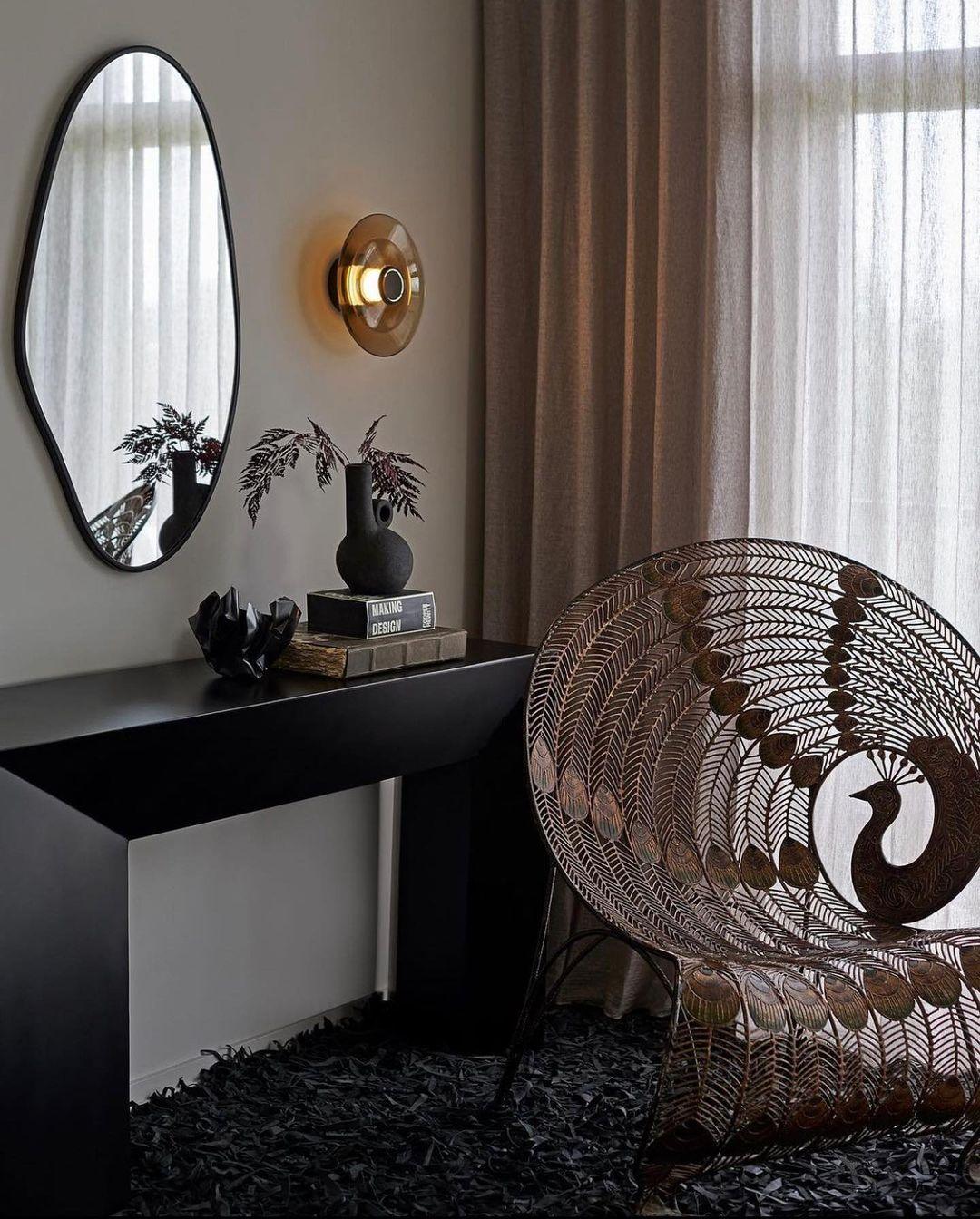 Dixor Contemporary Wall Lamp-Neutral Decor