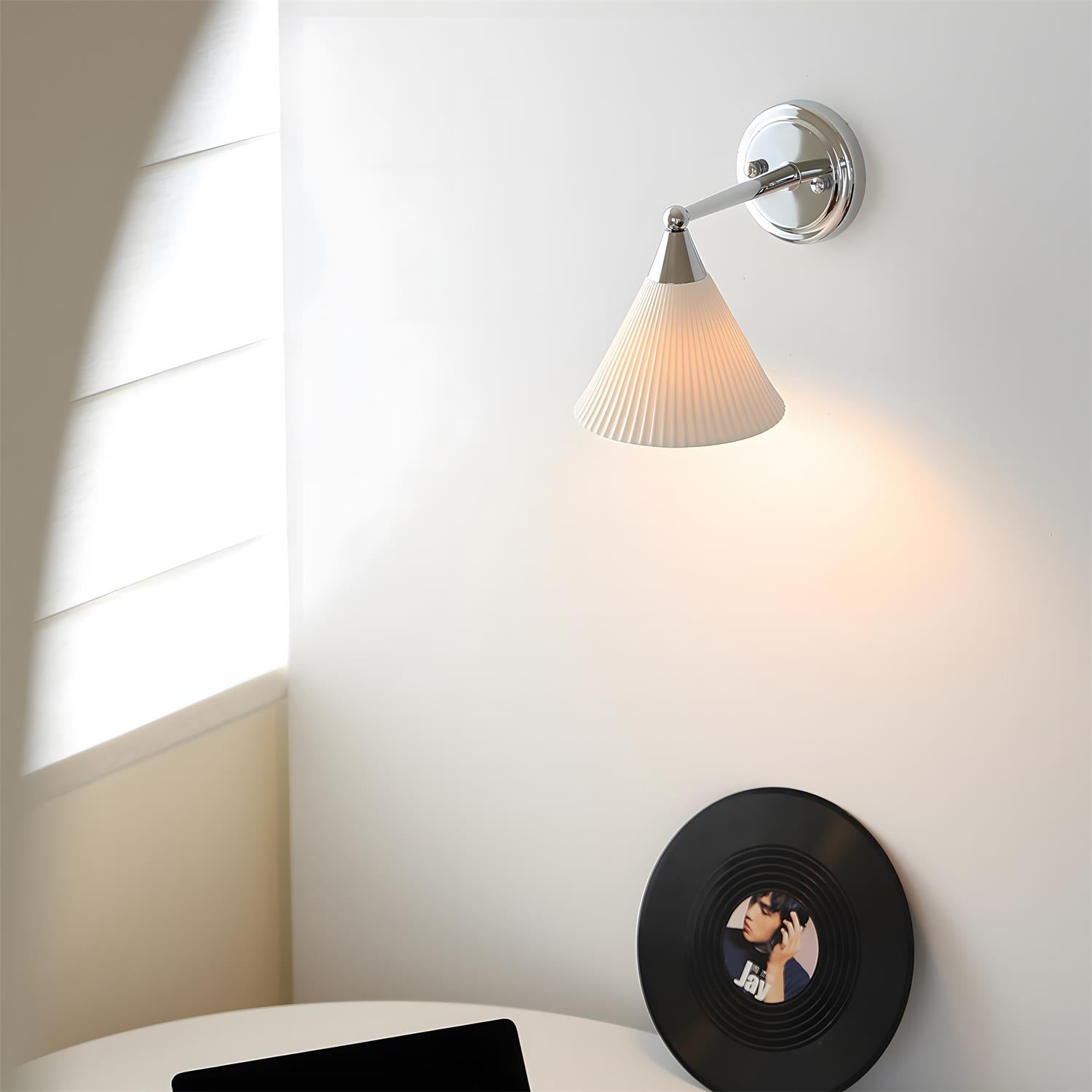 Lyla Wall Lamp