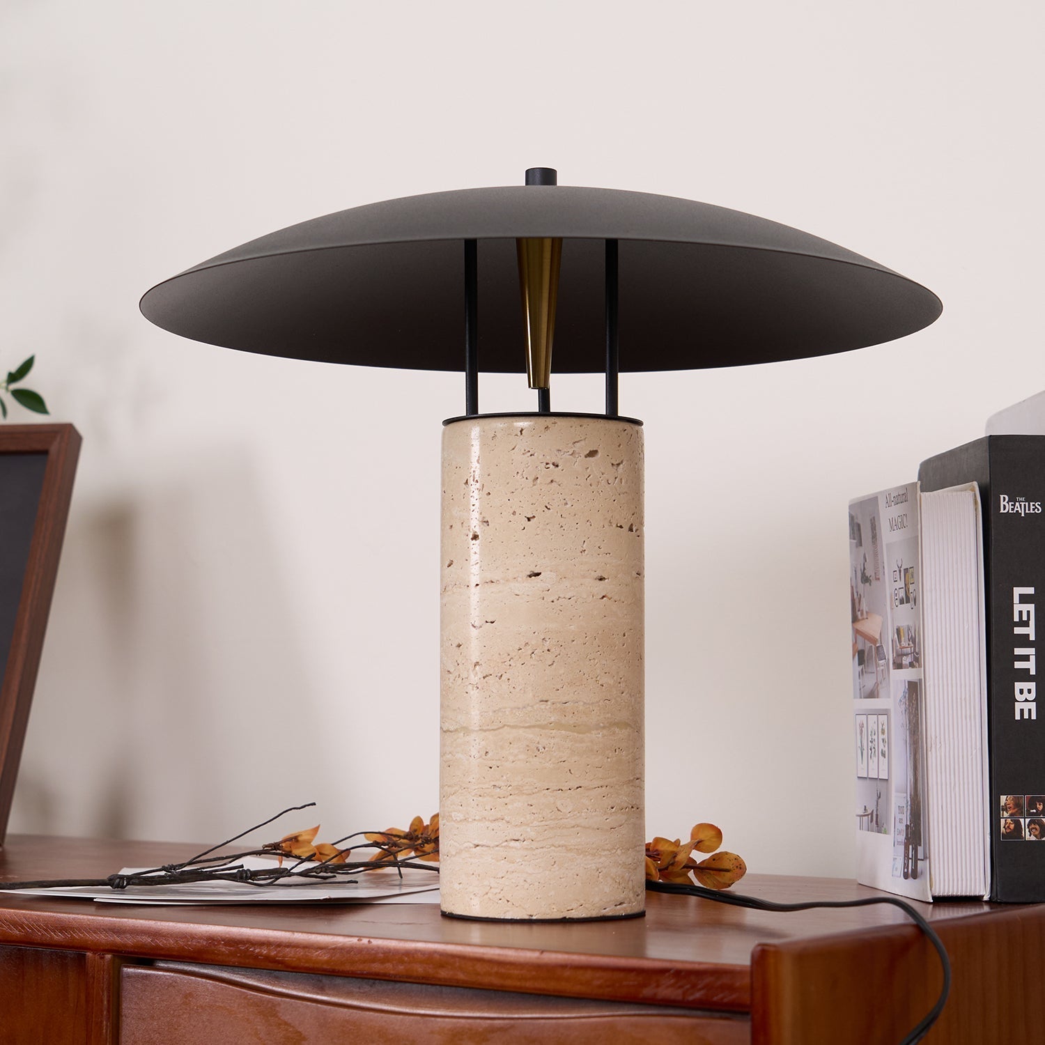 Eara Disc-Pillar Travertine Table Lamp-Neutral Decor