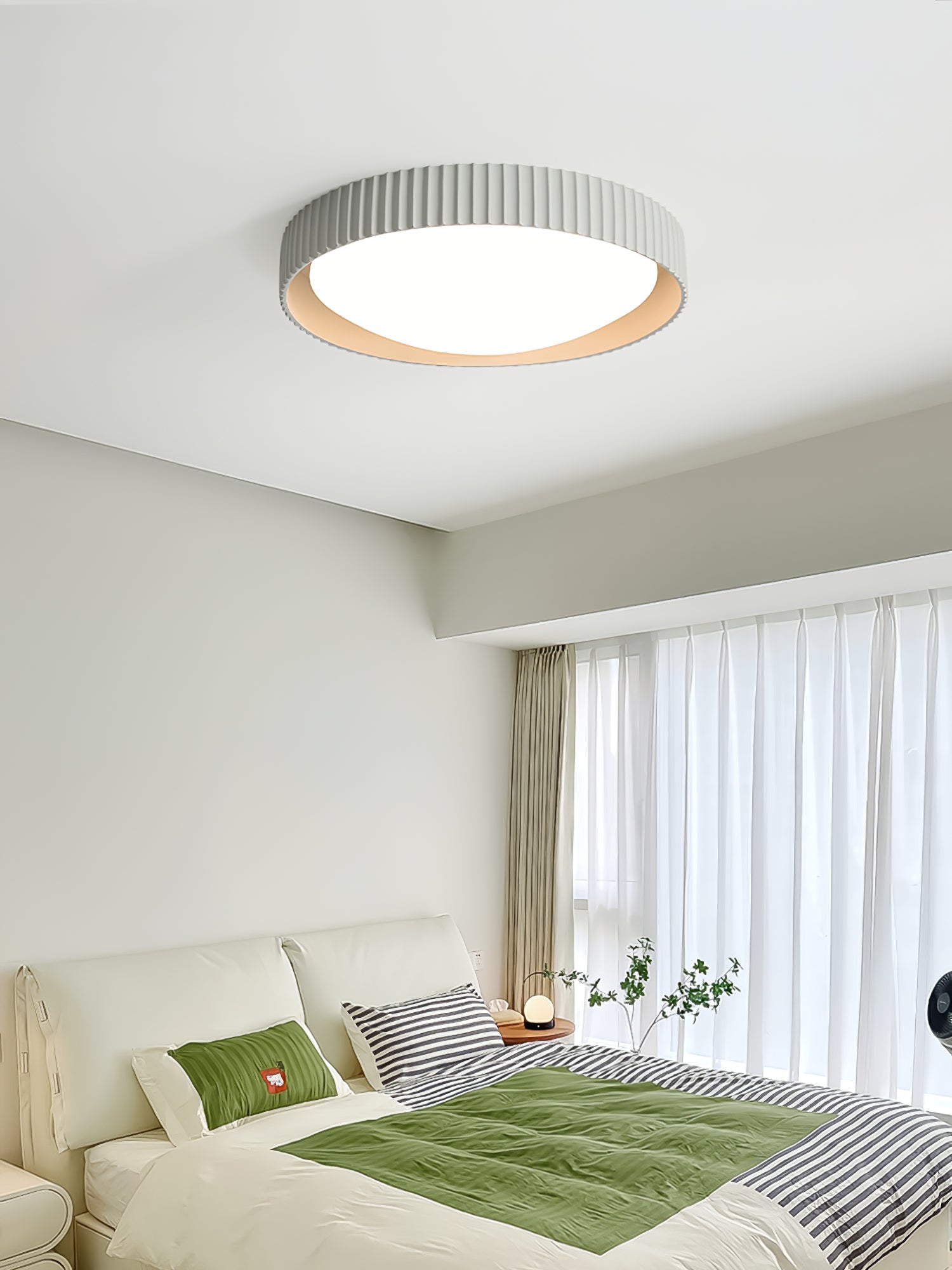 Alesin Modern Minimalist Resin Ceiling Light-Neutral Decor