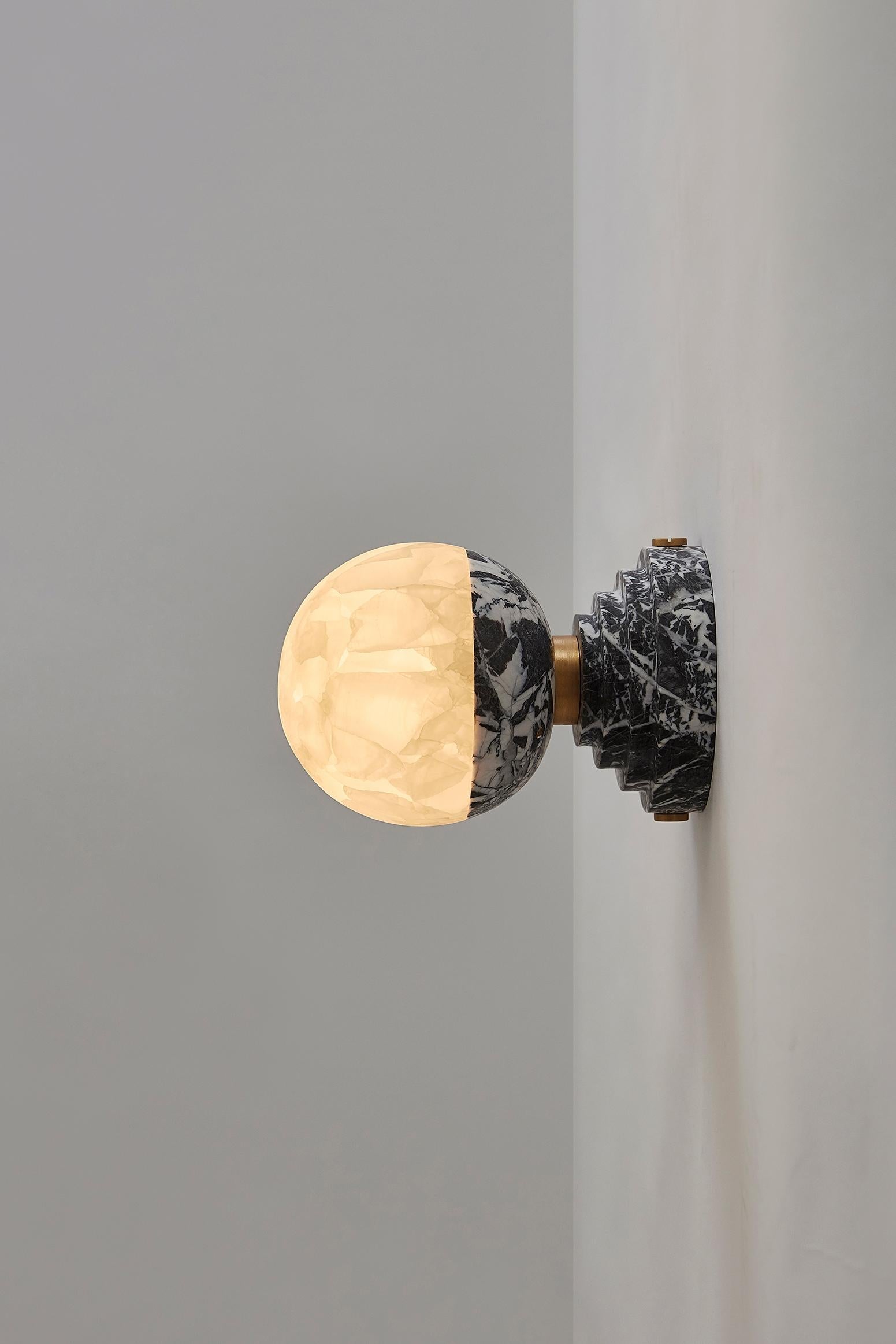 Nythee Wall Lamp