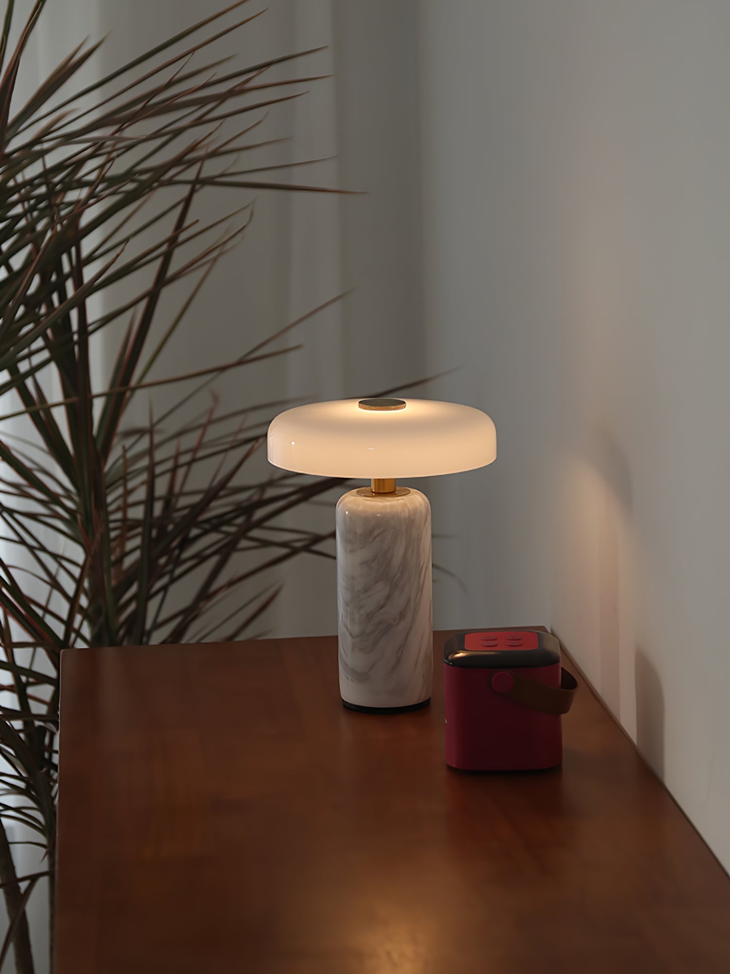 Ryvek Modern Marble Table Lamp-Neutral Decor
