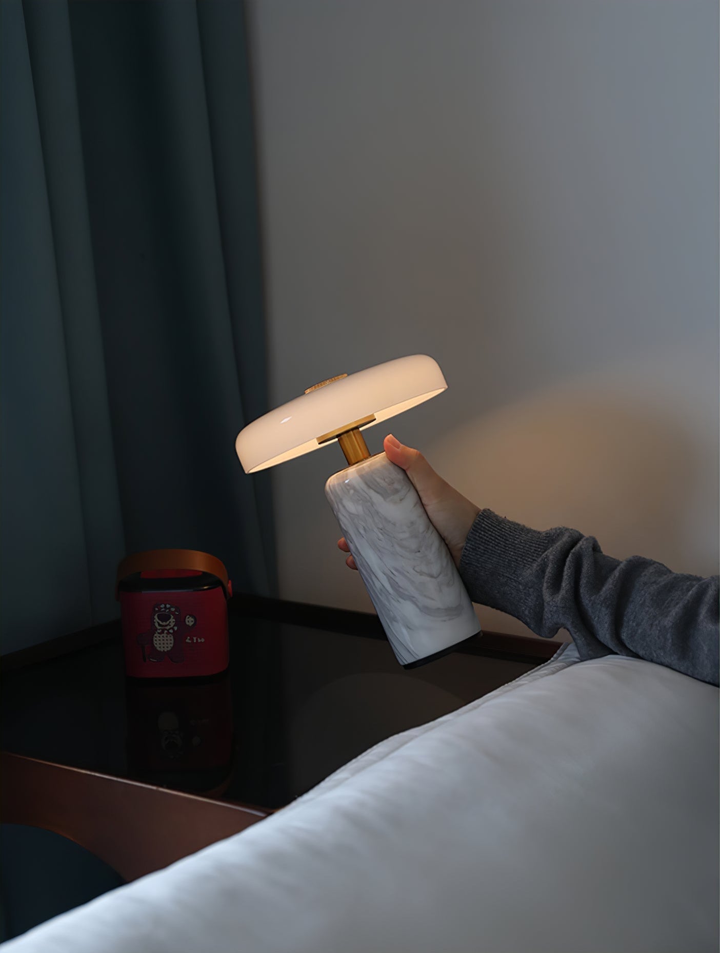 Ryvek Modern Marble Table Lamp-Neutral Decor