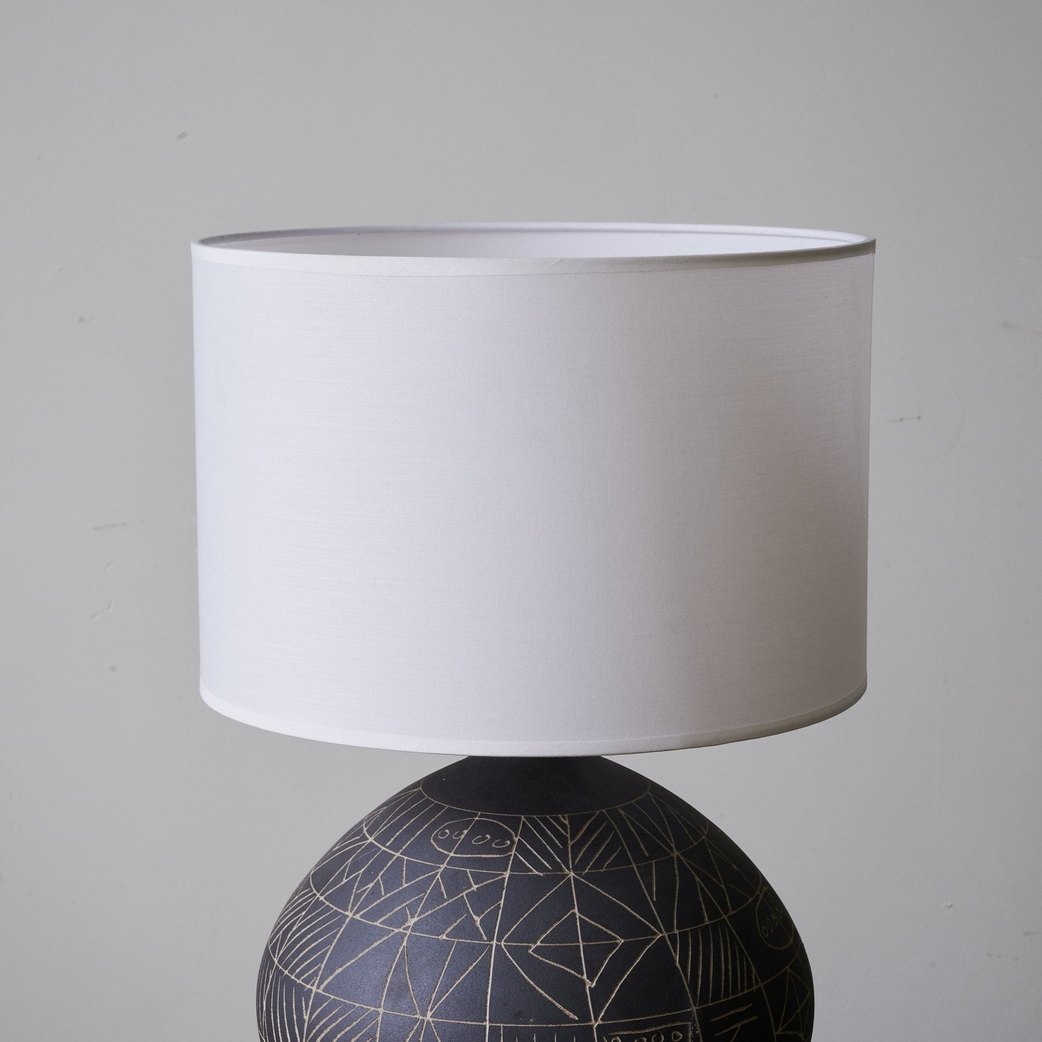 Alex Minimalist Table Lamp-Neutral Decor