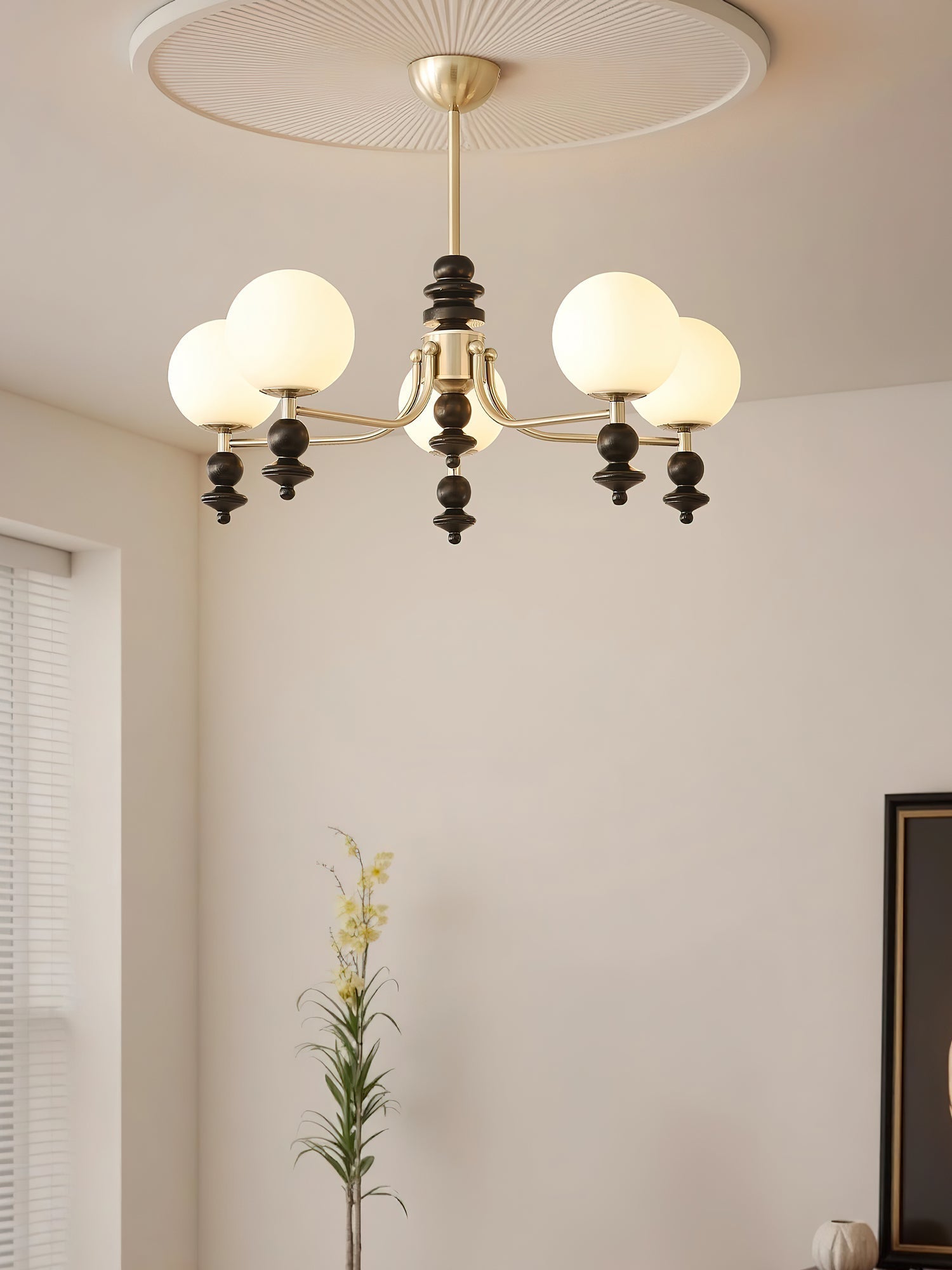 Pelynx Chandelier-Neutral Decor