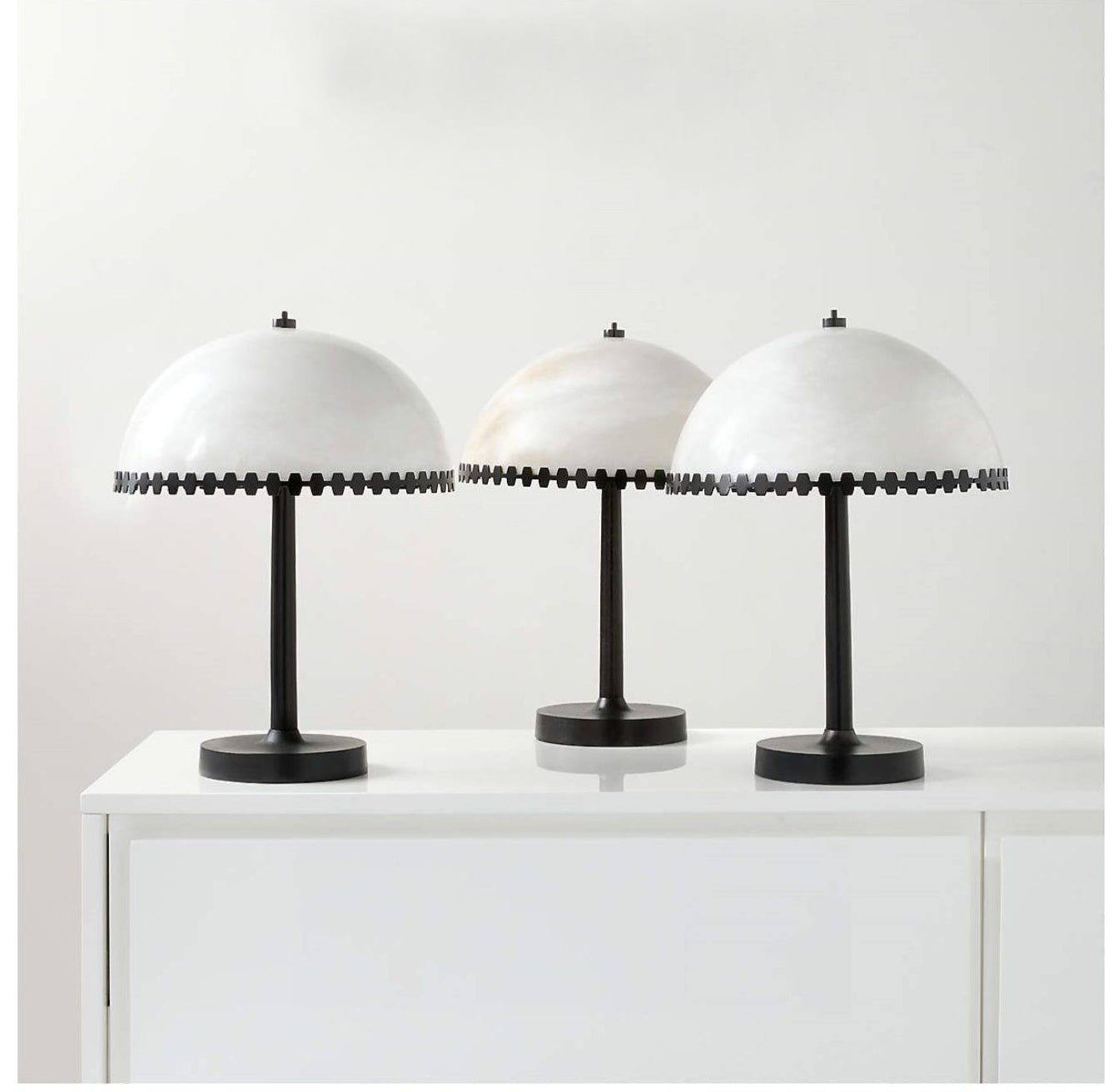Nuxs Elegant Alabaster Dome Table Lamp-Neutral Decor