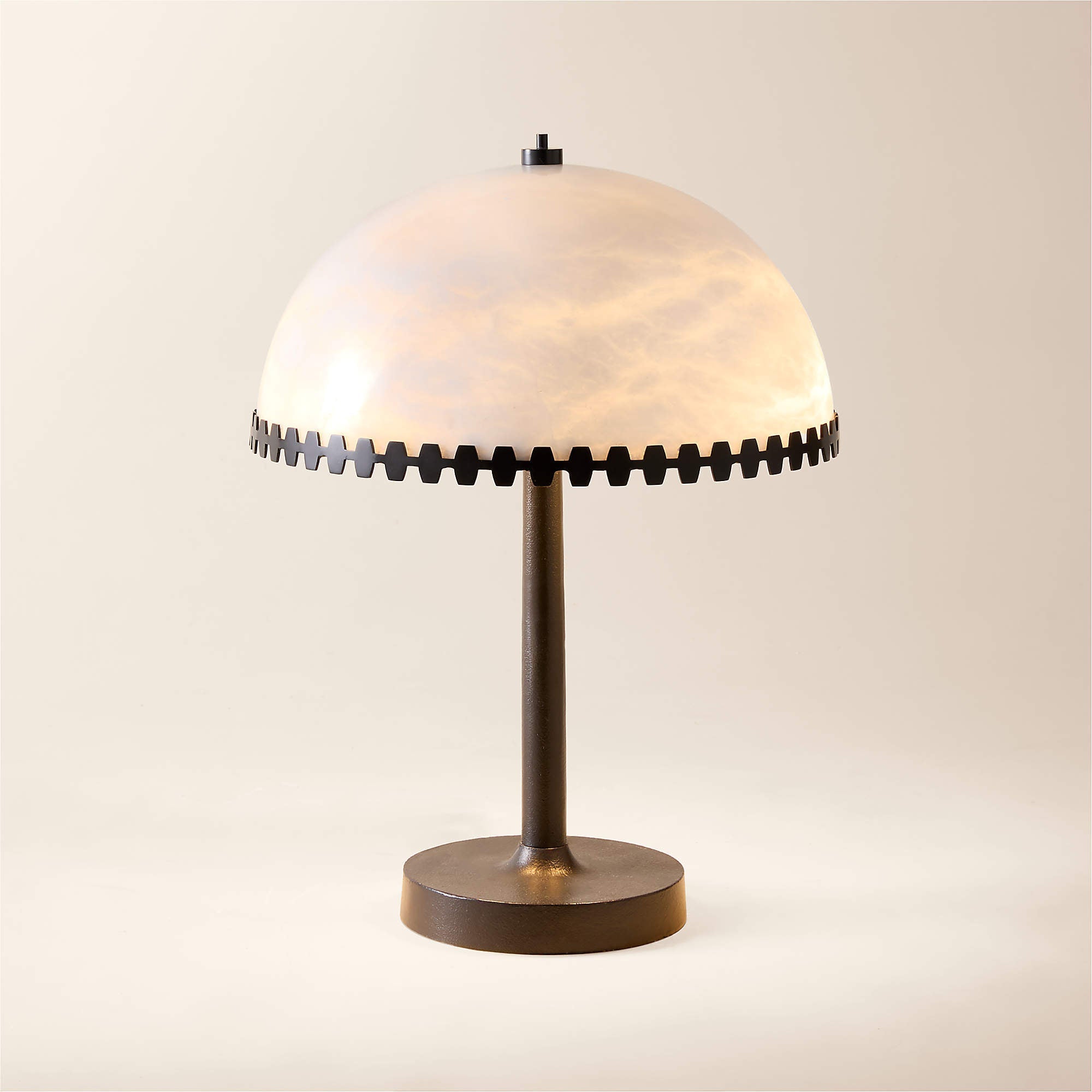 Nuxs Elegant Alabaster Dome Table Lamp-Neutral Decor