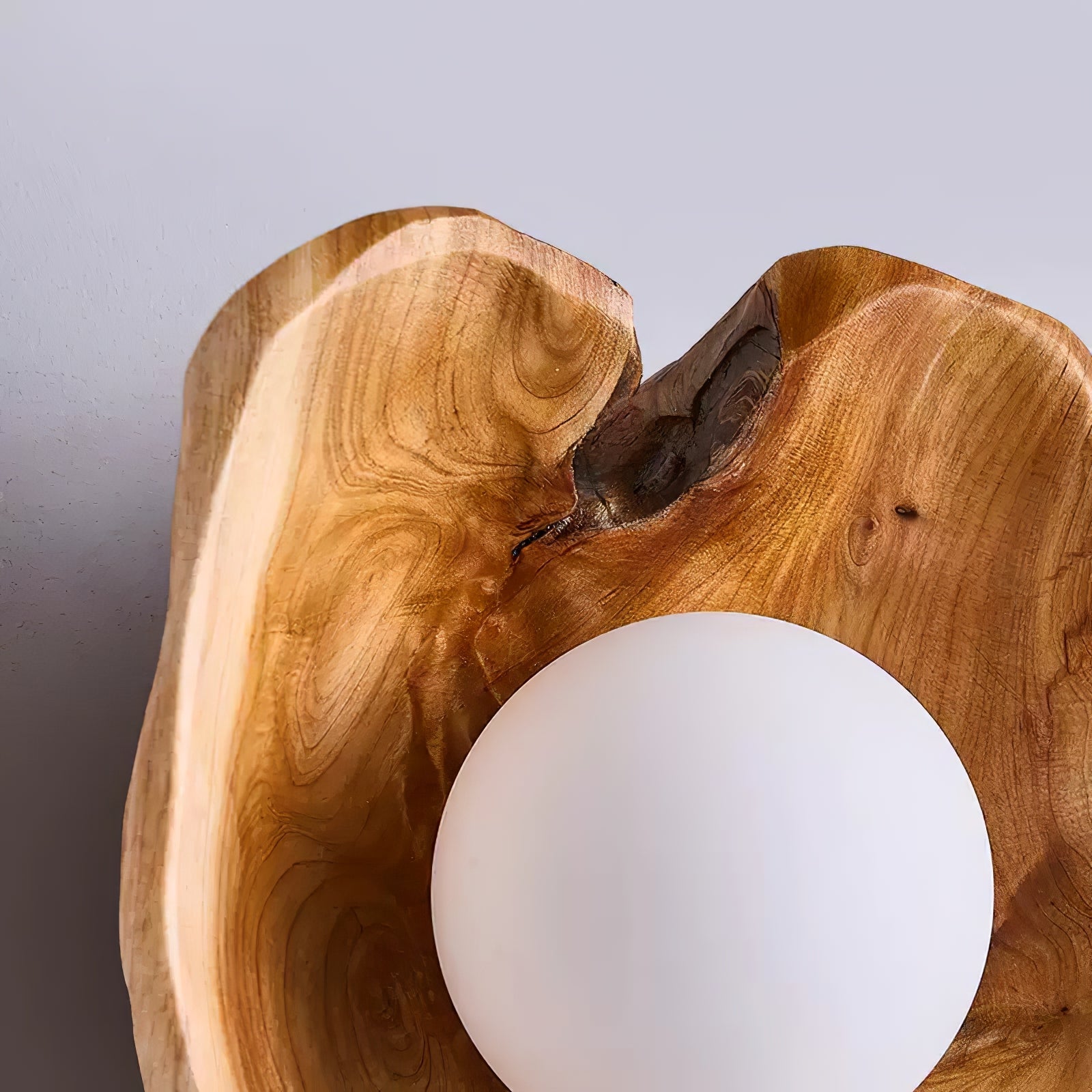 Qest Halo Wall Lamp-Neutral Decor