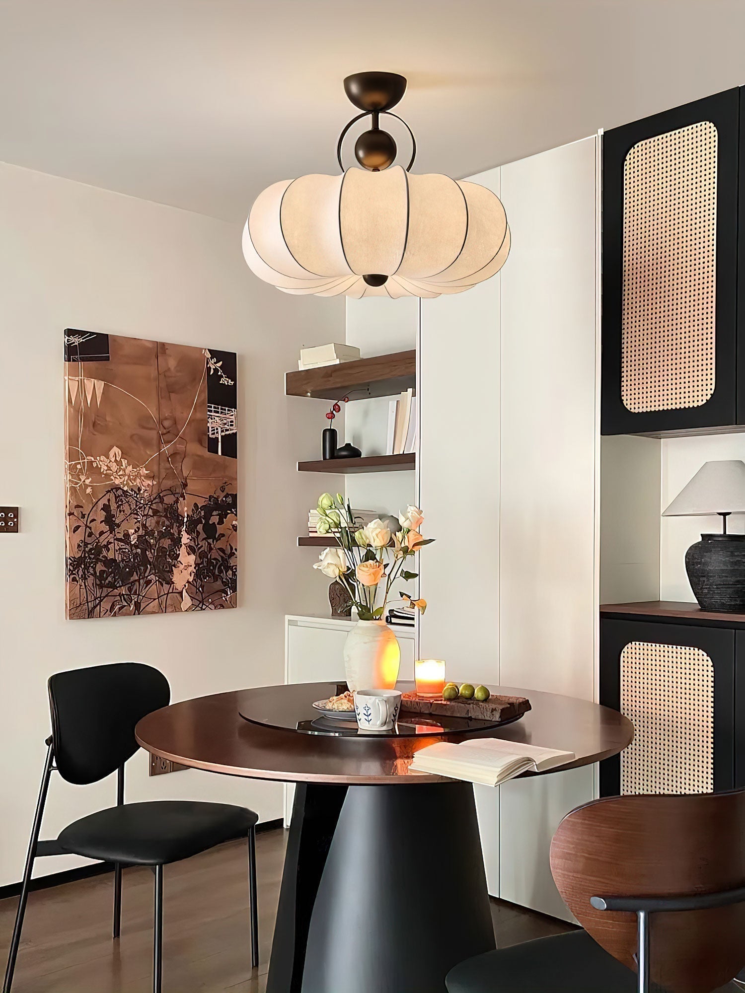 Yunshui Petal Fabric Bronze Pendant Light-Neutral Decor