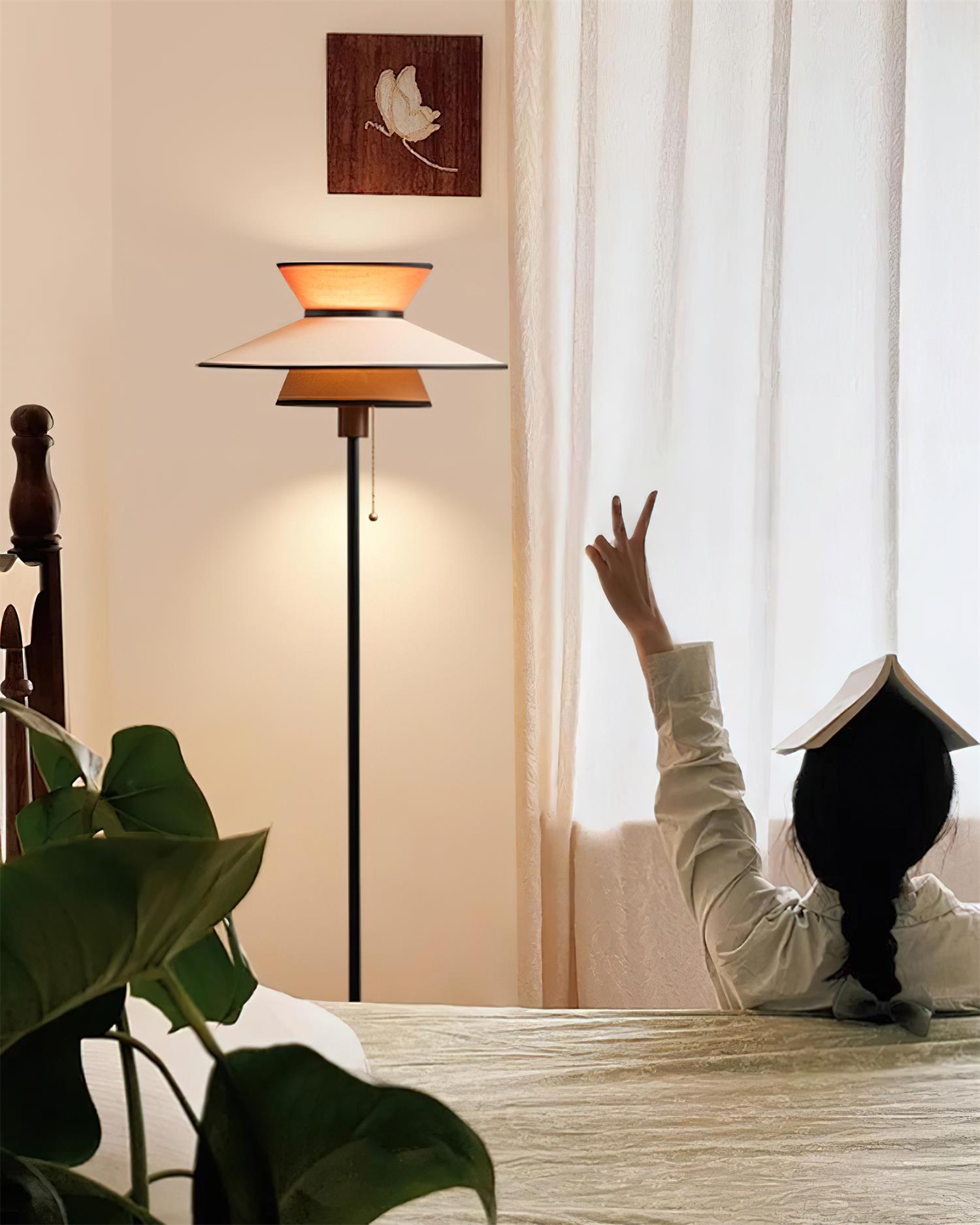 Tavian Floor Lamp