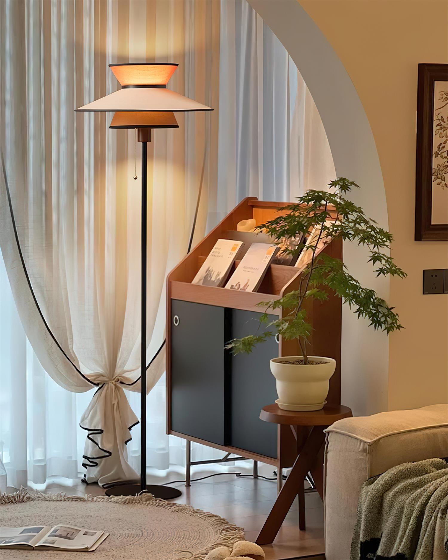 Tavian Floor Lamp