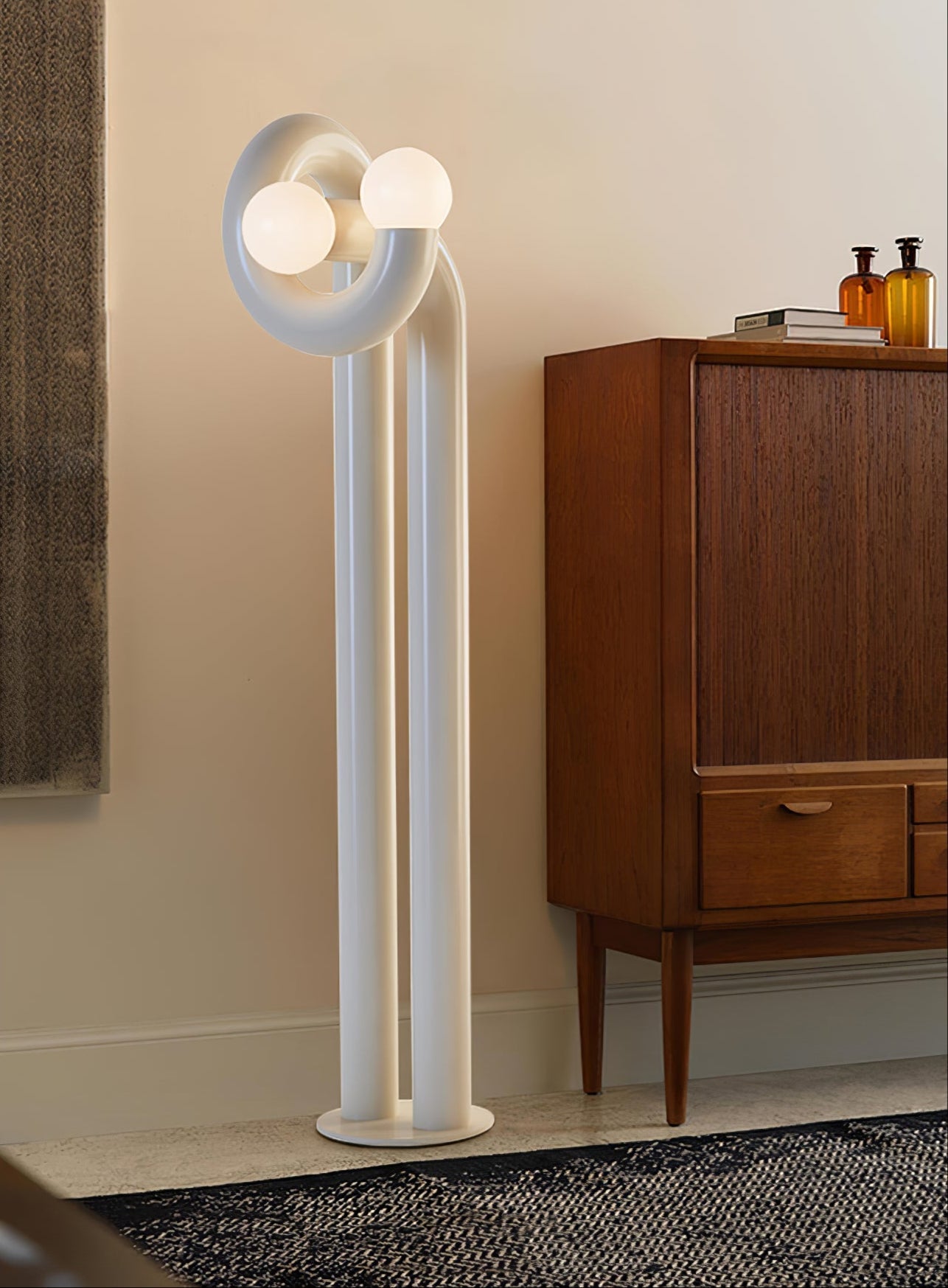Arraeila Sculptural Floor Lamp-Neutral Decor