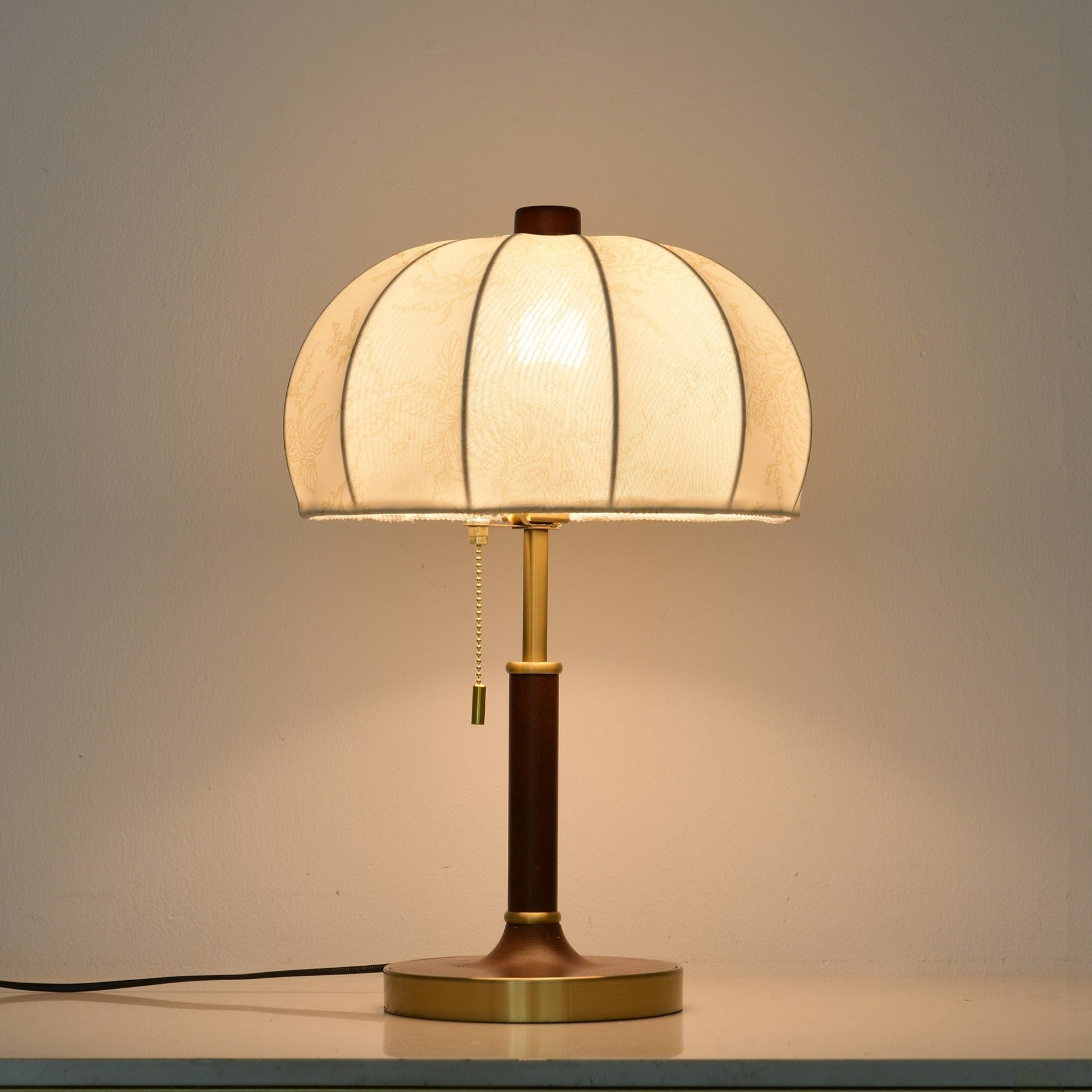 Hazel Vintage Table Lamp-Neutral Decor