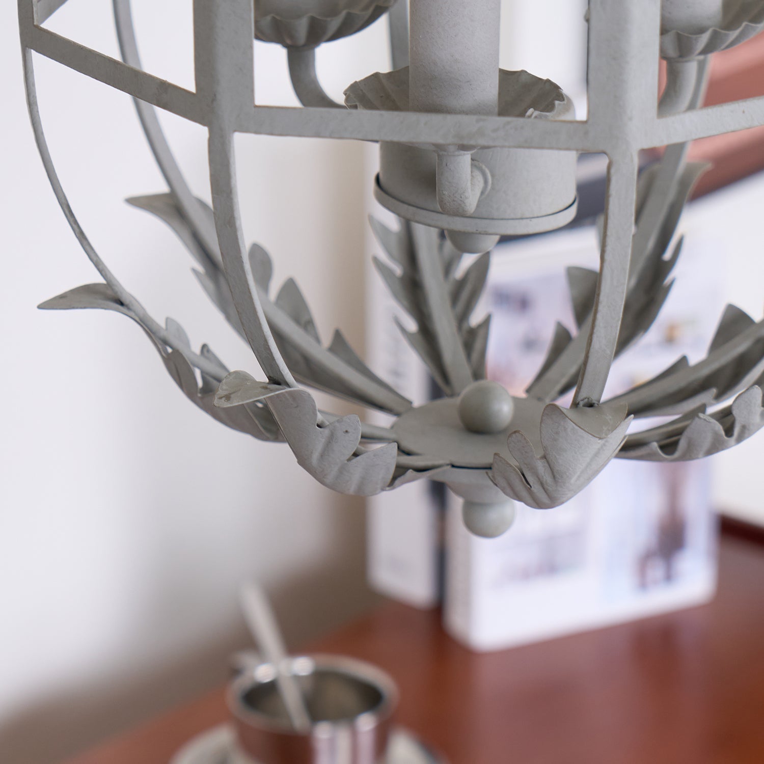 Lustra Chandelier Retro Cage Grey Candle-Neutral Decor