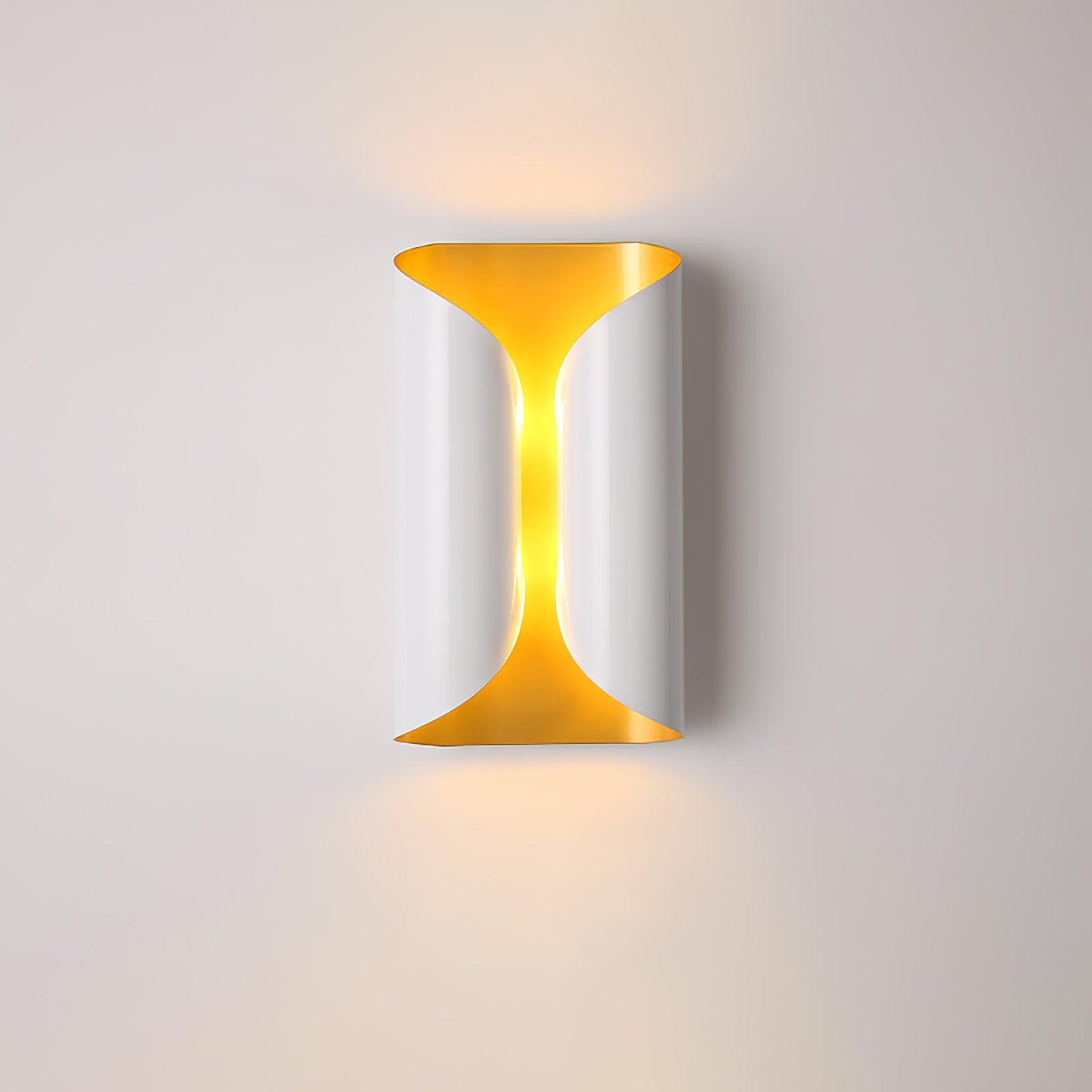 Noirra Elegant Aluminum Wall Light-Neutral Decor