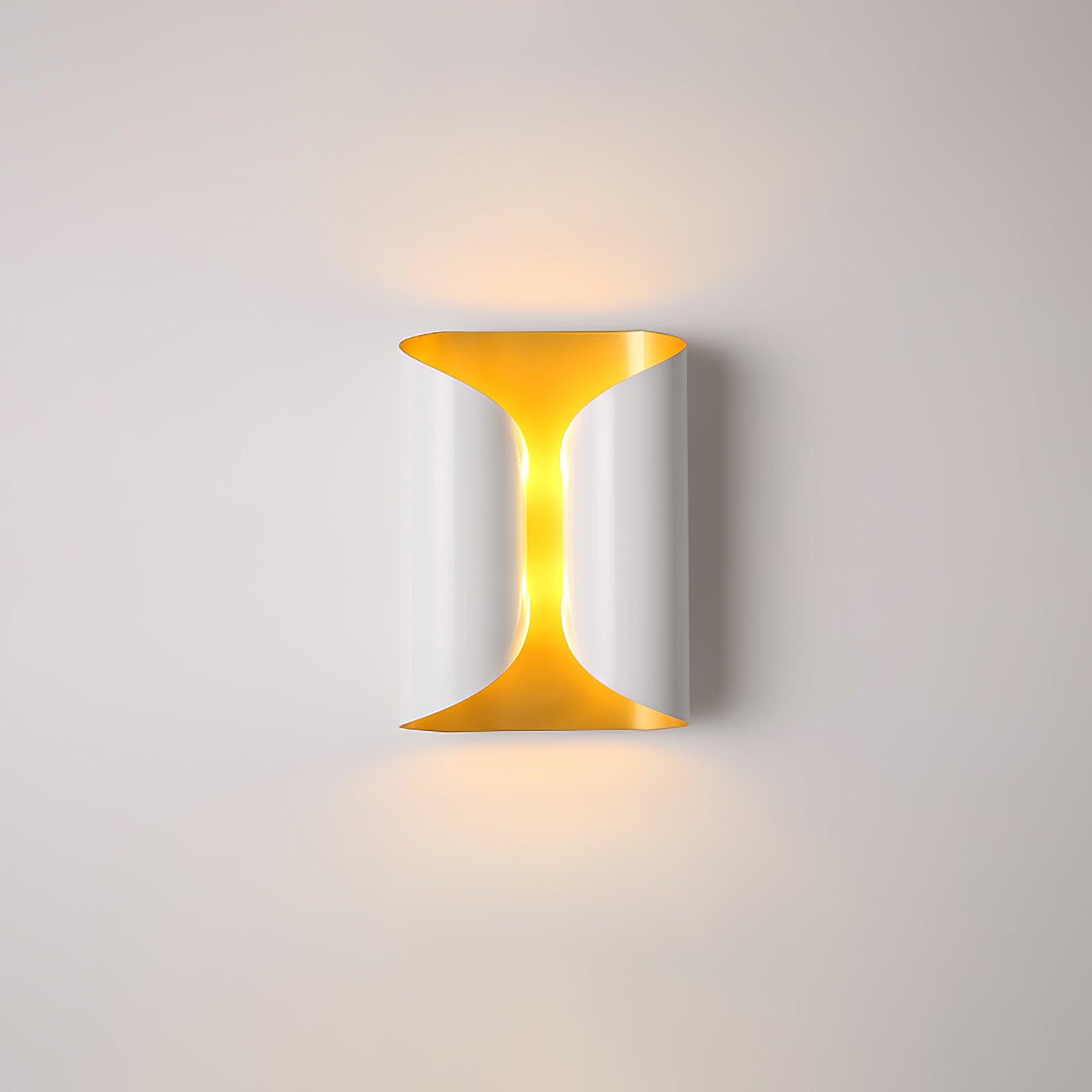 Noirra Elegant Aluminum Wall Light-Neutral Decor