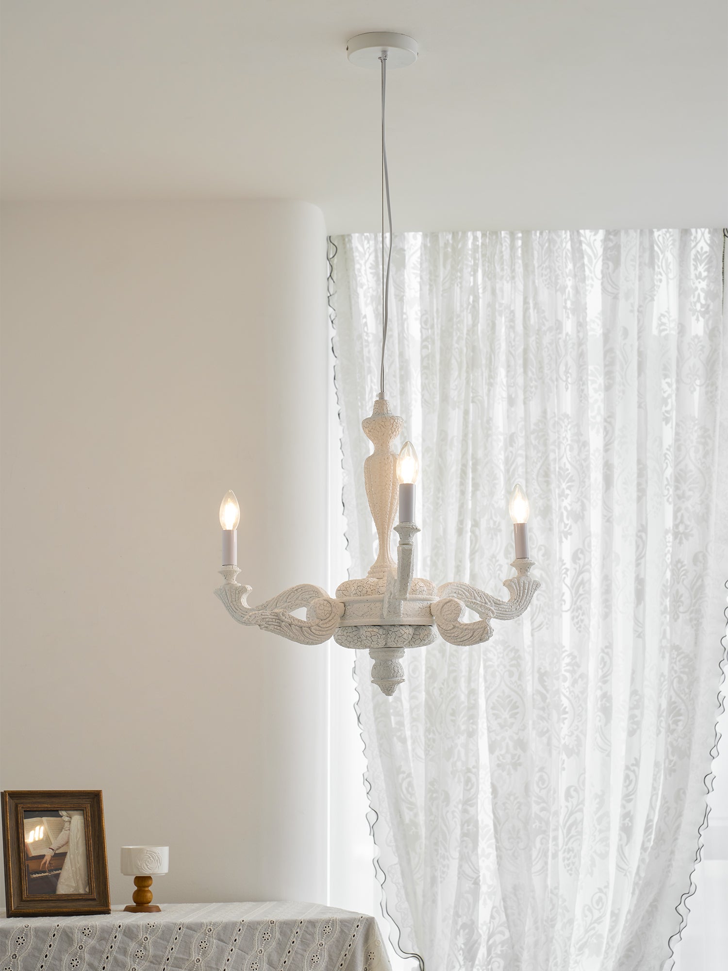 Blanche Chandelier