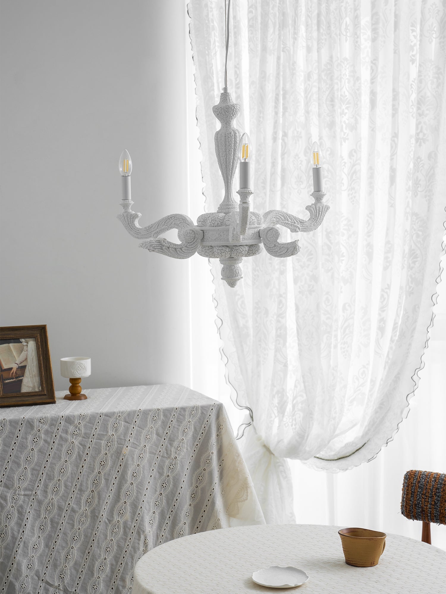 Blanche Chandelier