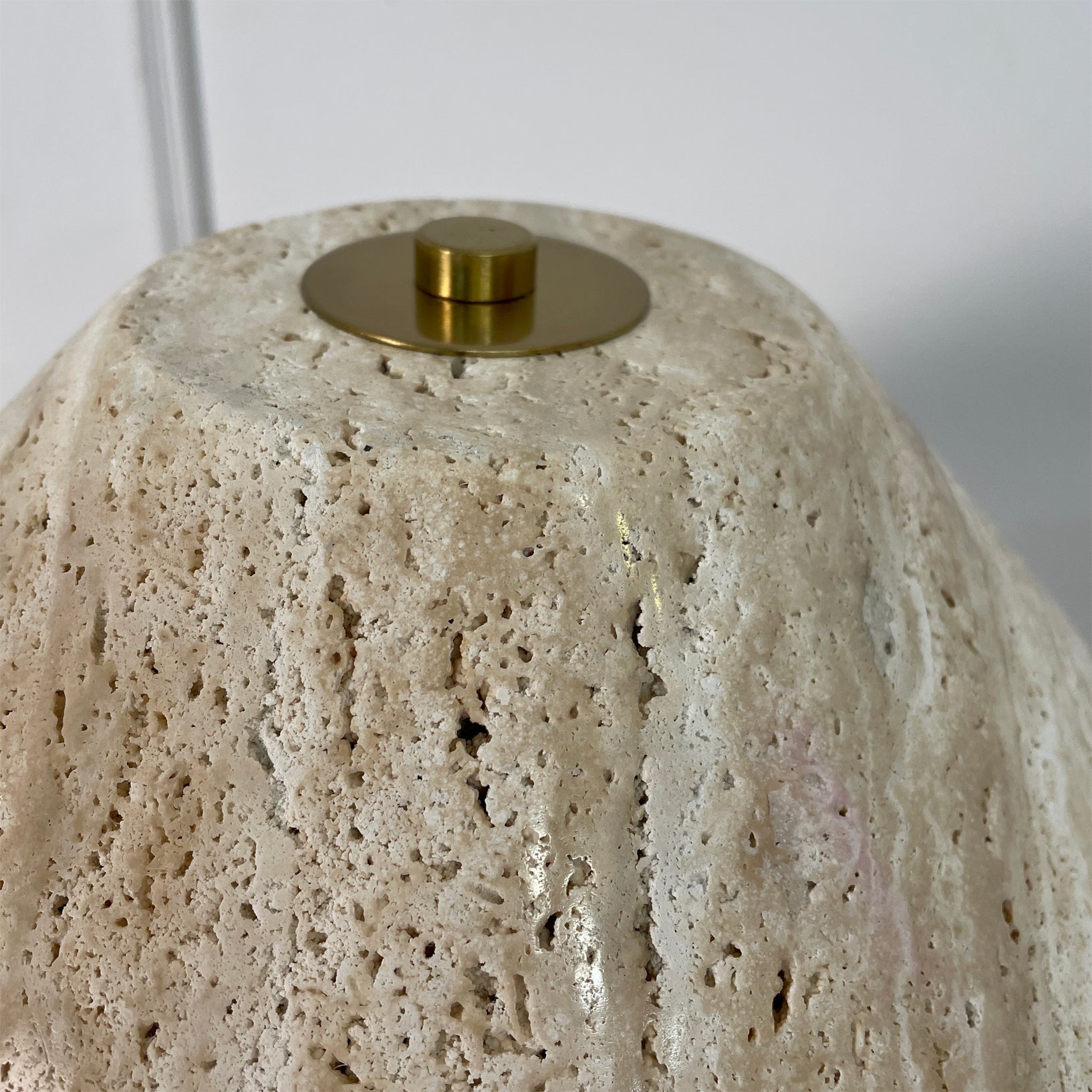 Dimensions of the Lydia Table Lamp displayed graphically.