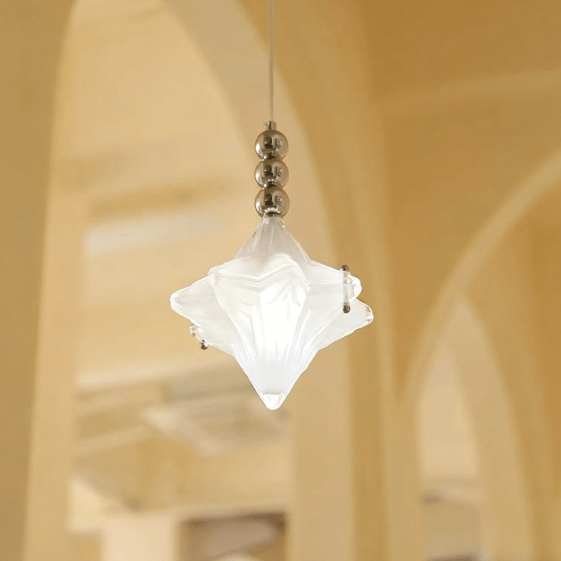 Irel Star Pendant Lamp-Neutral Decor