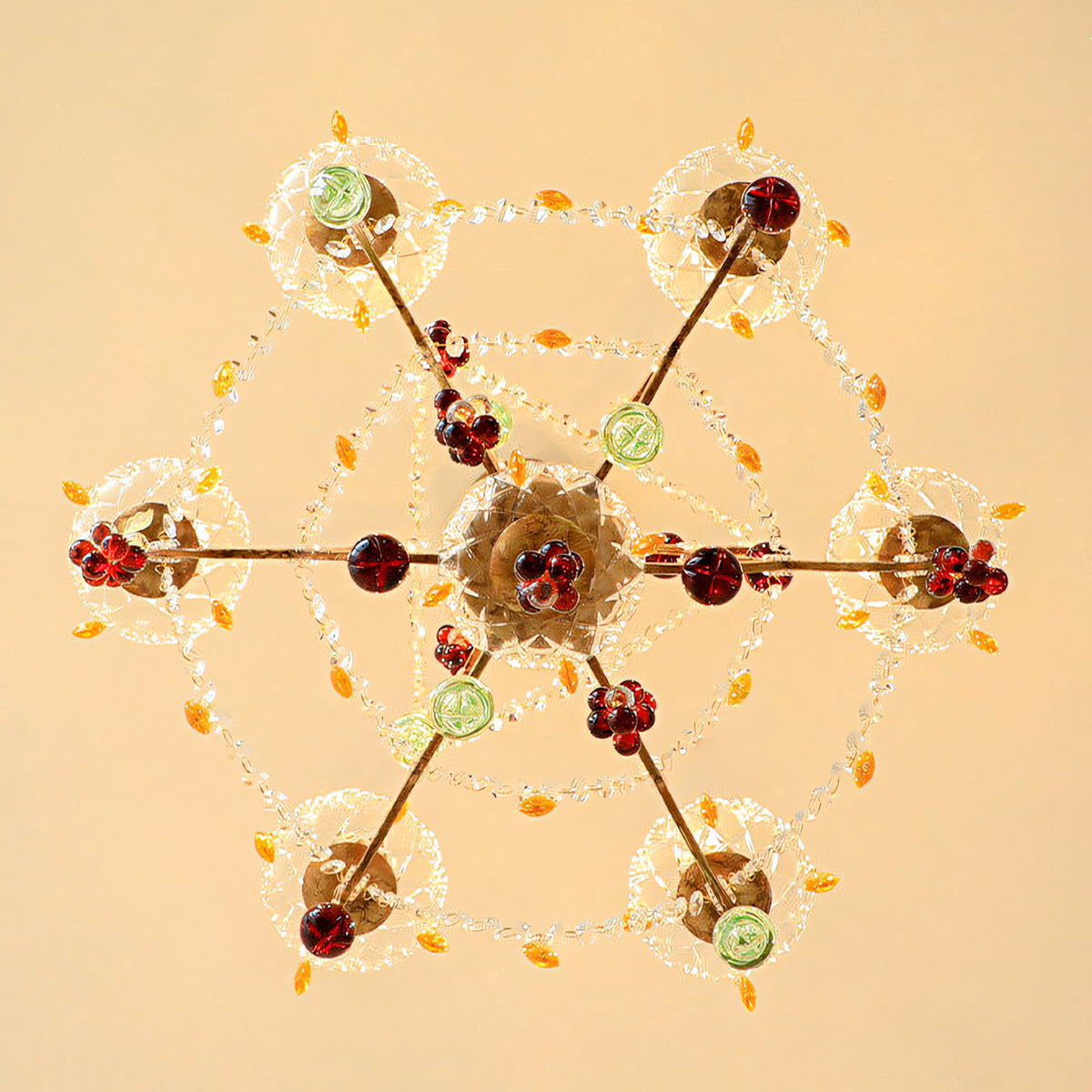 Dimensional graphic for the 6-head chandelier size.