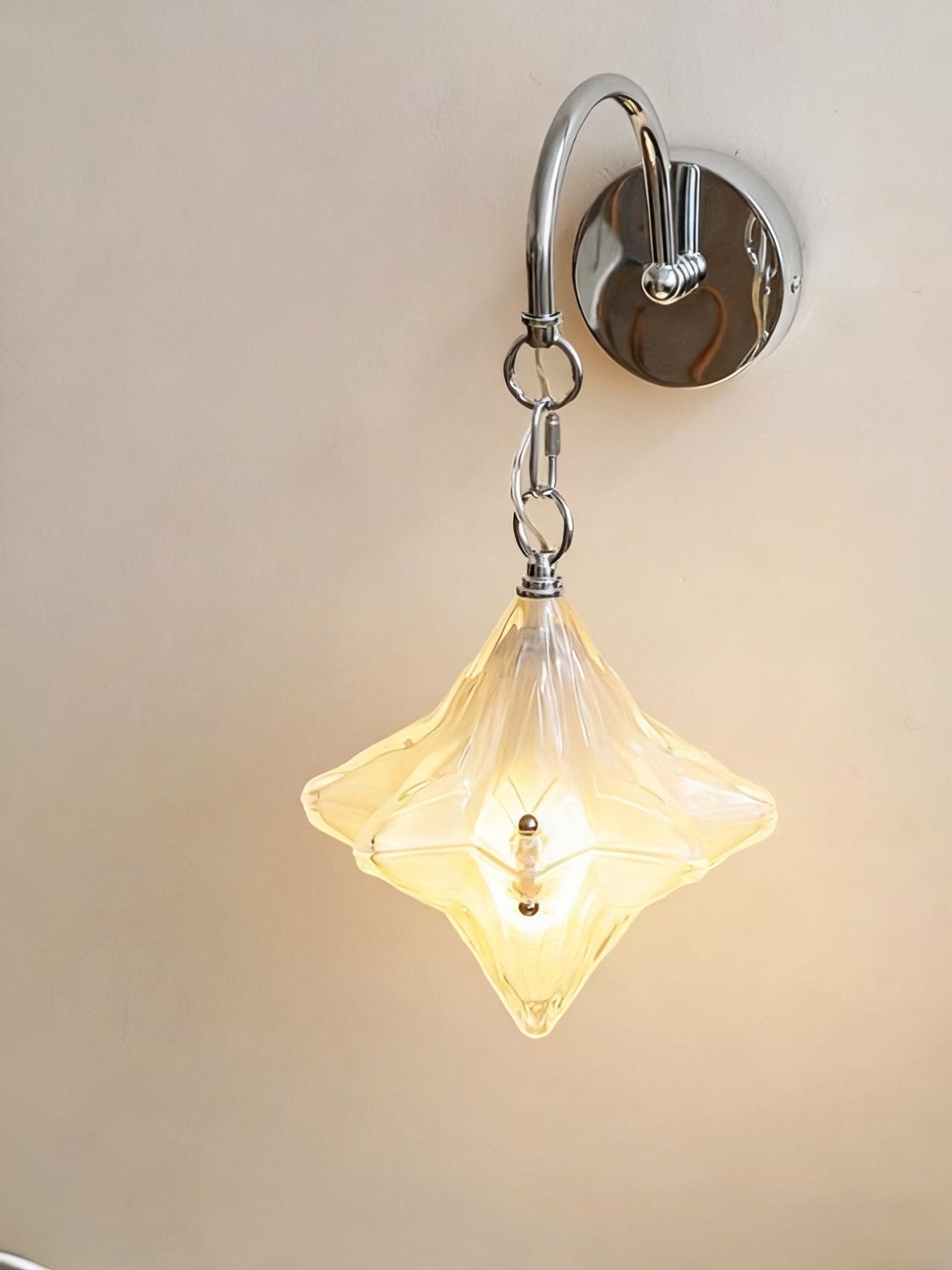 Dwen Star Wall Lamp-Neutral Decor