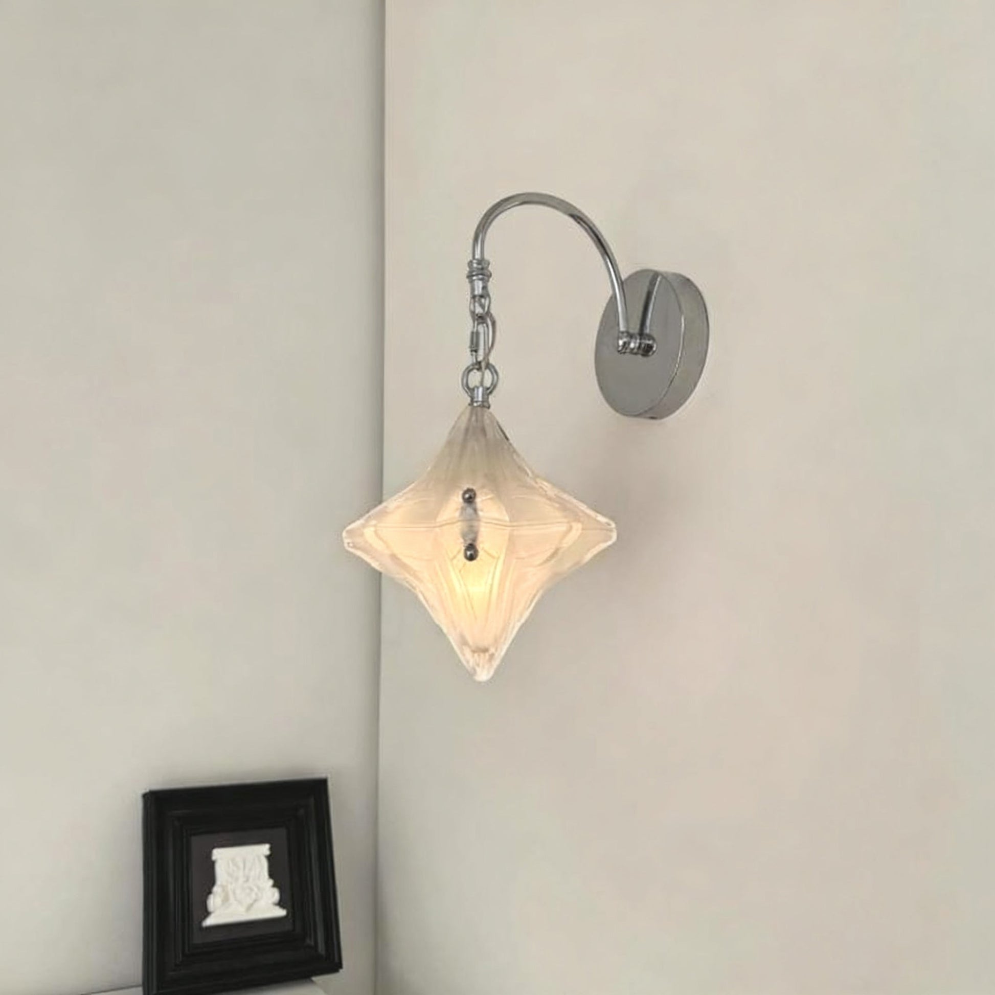 Dwen Star Wall Lamp-Neutral Decor
