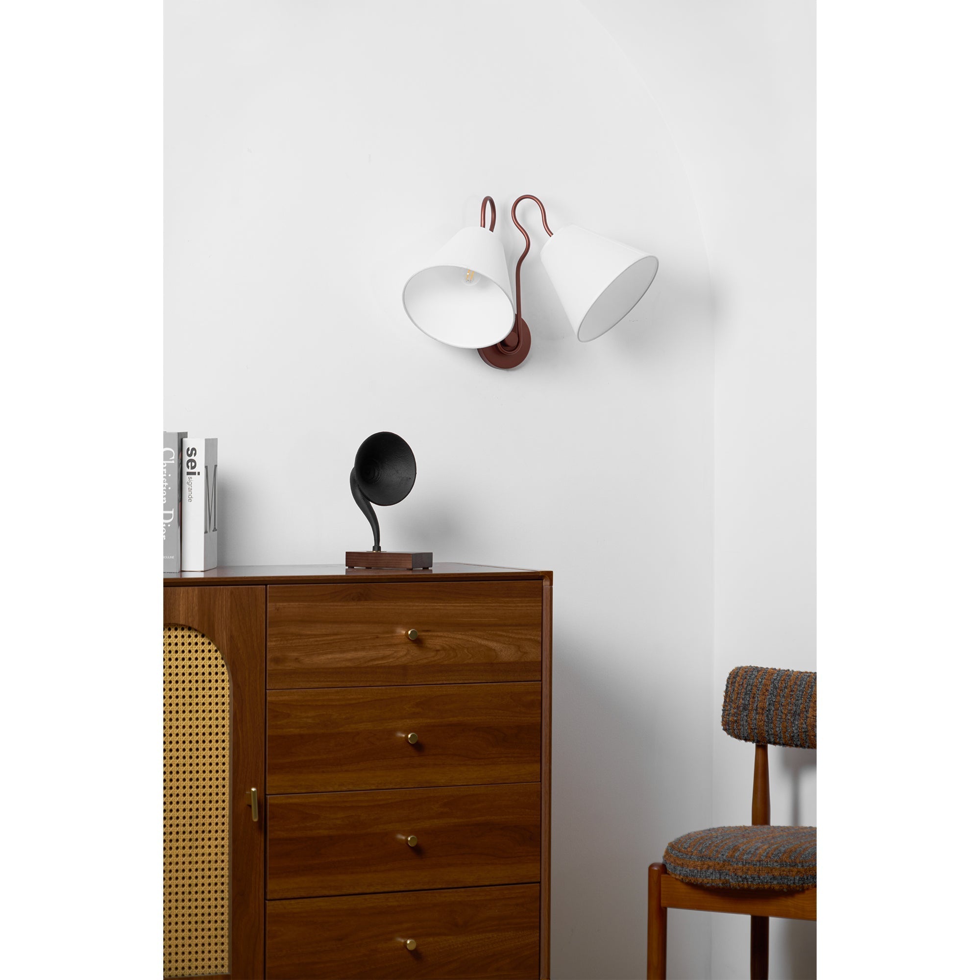 Amara Wall Lamp