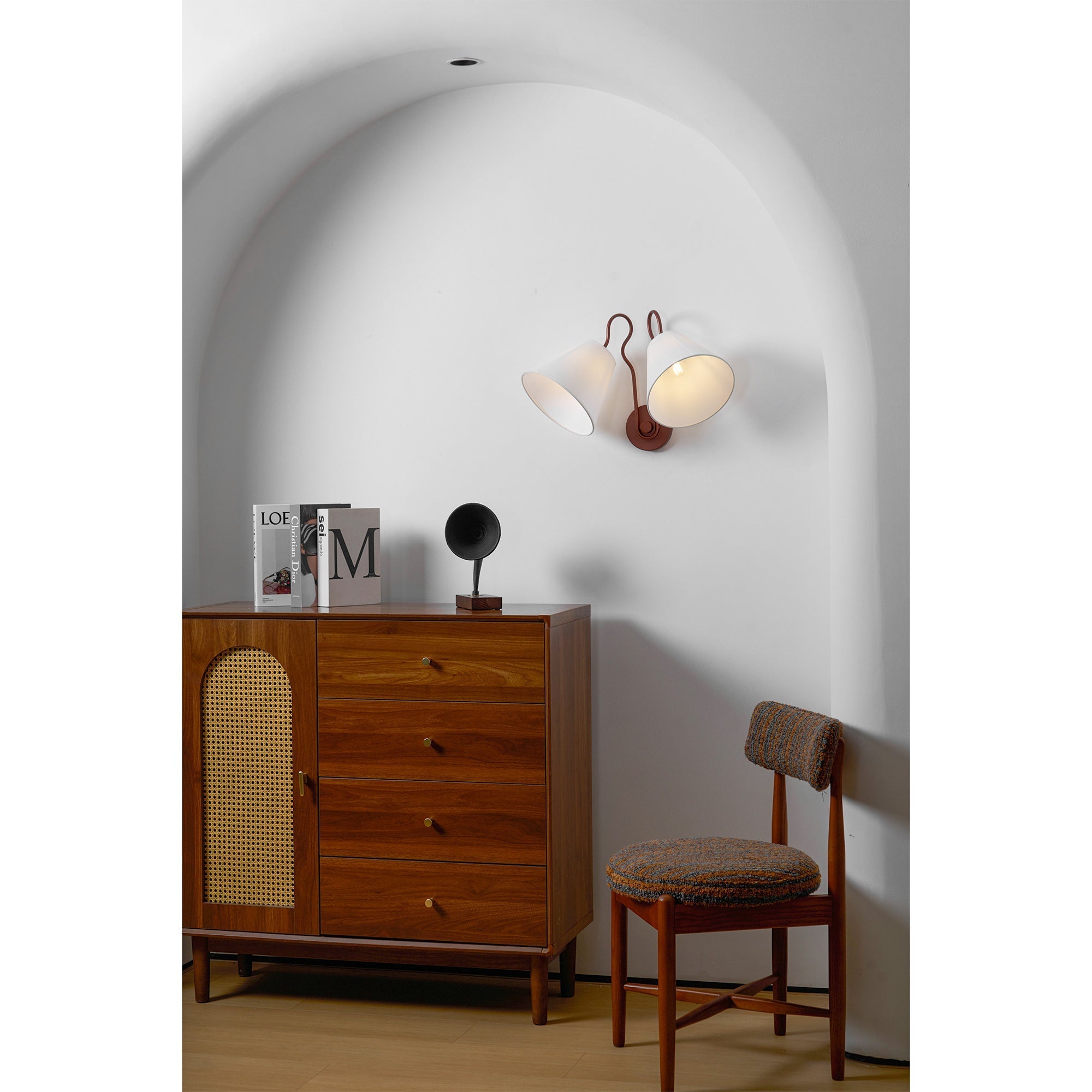 Amara Wall Lamp