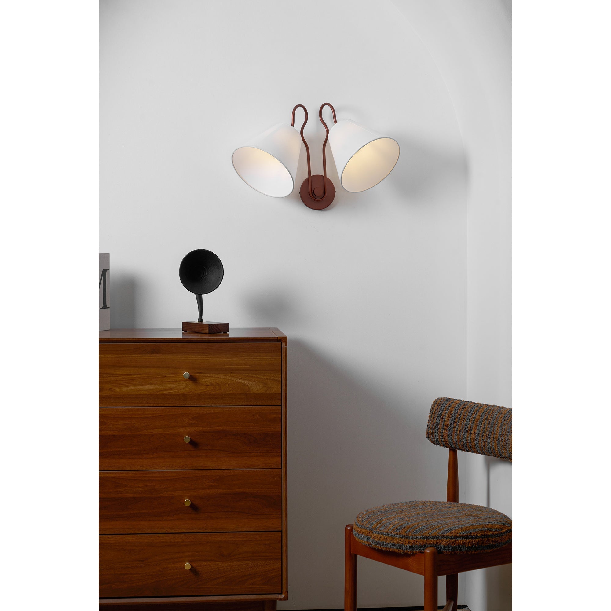 Amara Wall Lamp
