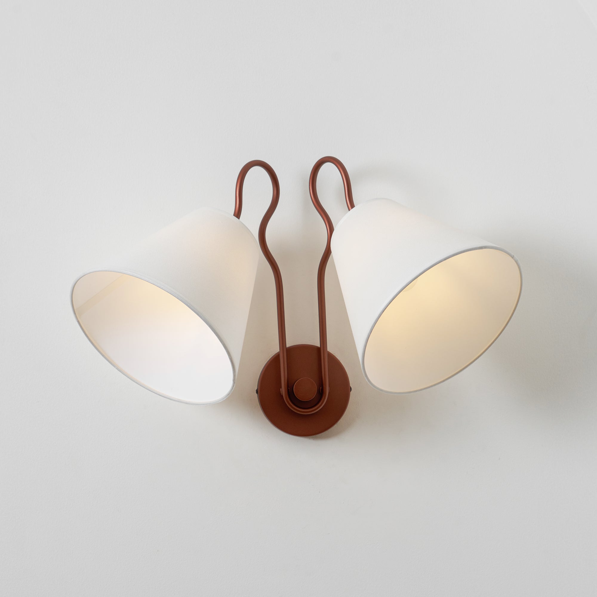 Amara Wall Lamp