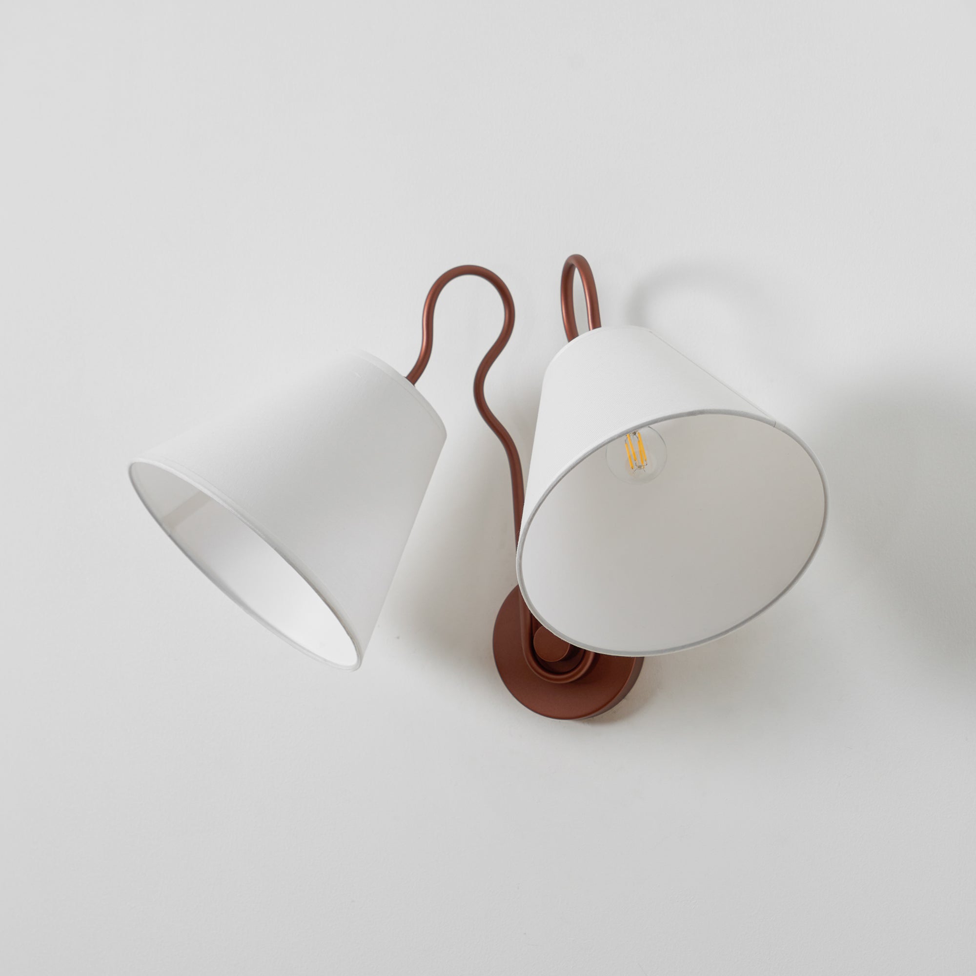 Amara Wall Lamp