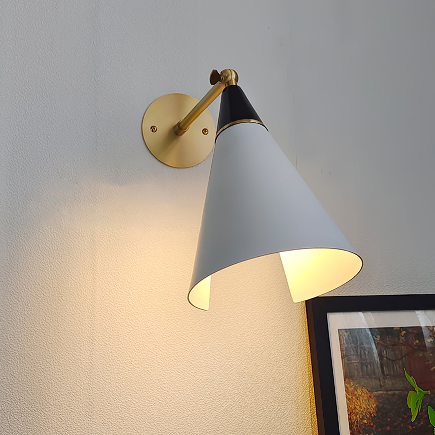 Kixor Modern Minimalist Brass Wall Lamp-Neutral Decor