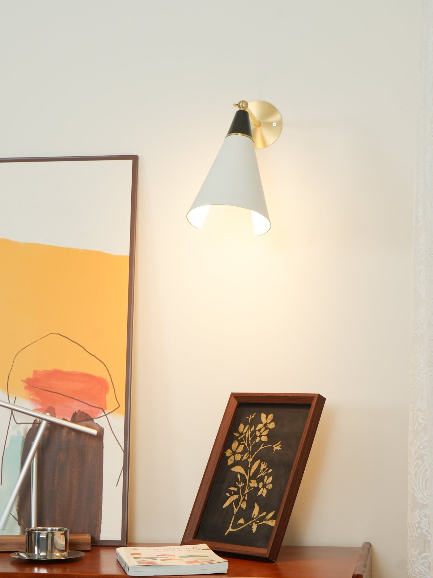 Kixor Modern Minimalist Brass Wall Lamp-Neutral Decor