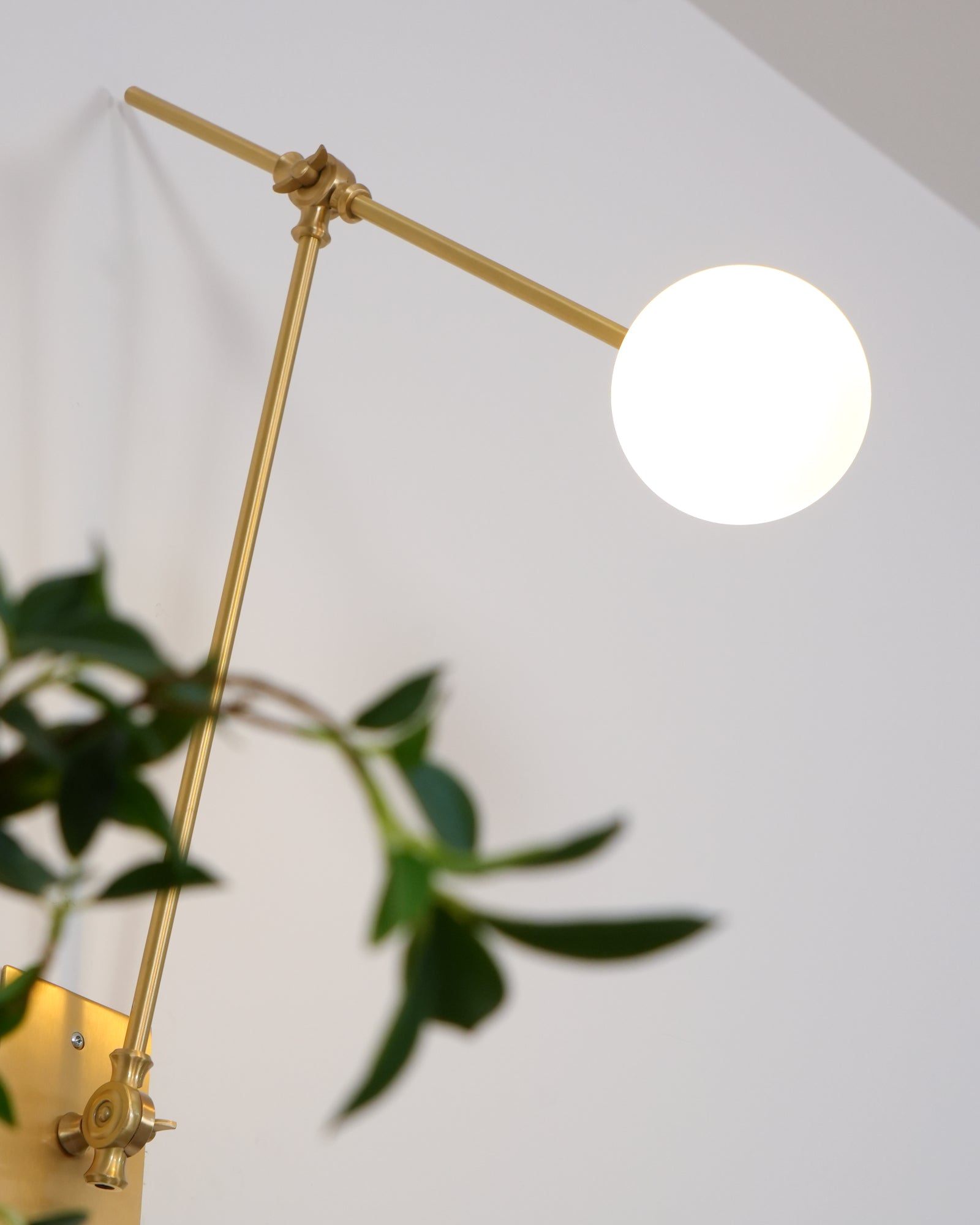 Cocaryra Modern Minimalist Wall Lamp-Neutral Decor