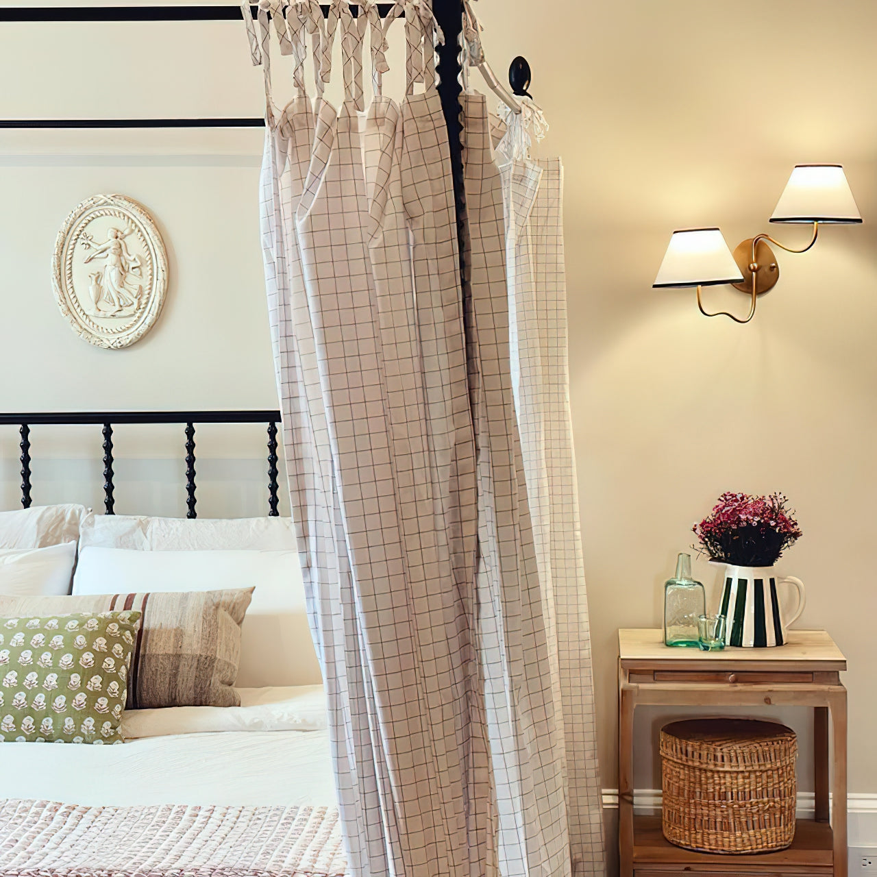 Aveline Wall Lamp
