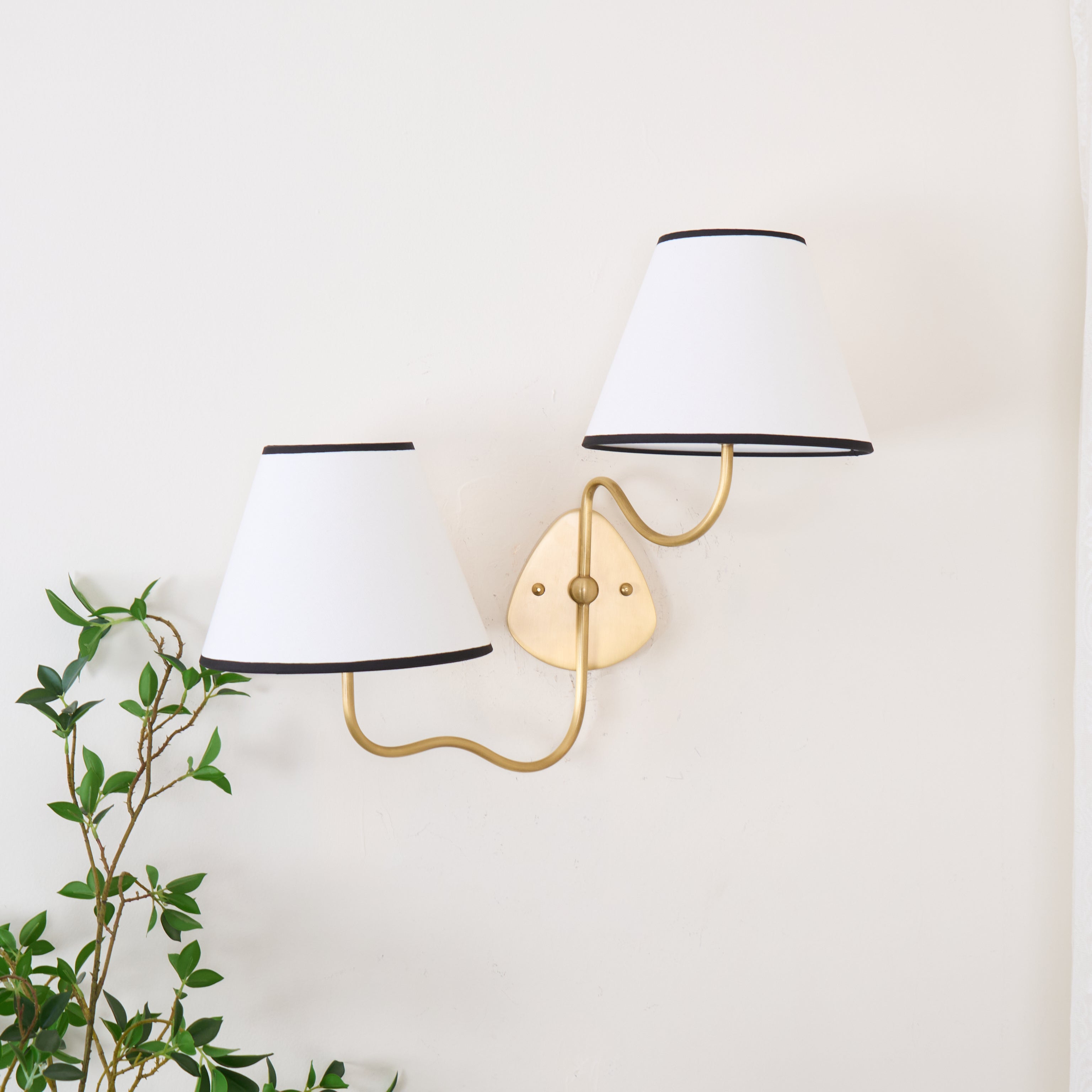 Aveline Wall Lamp