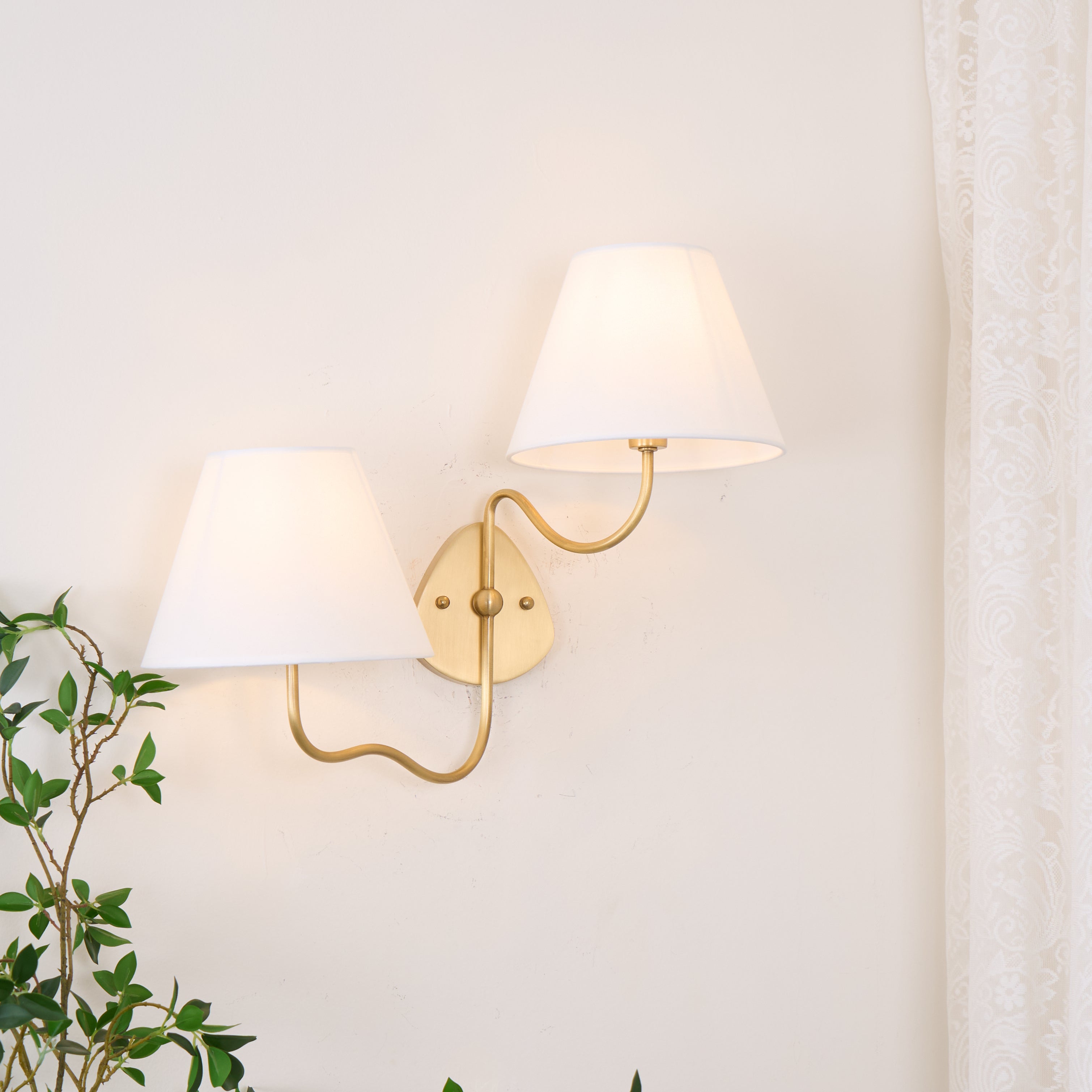 Aveline Wall Lamp
