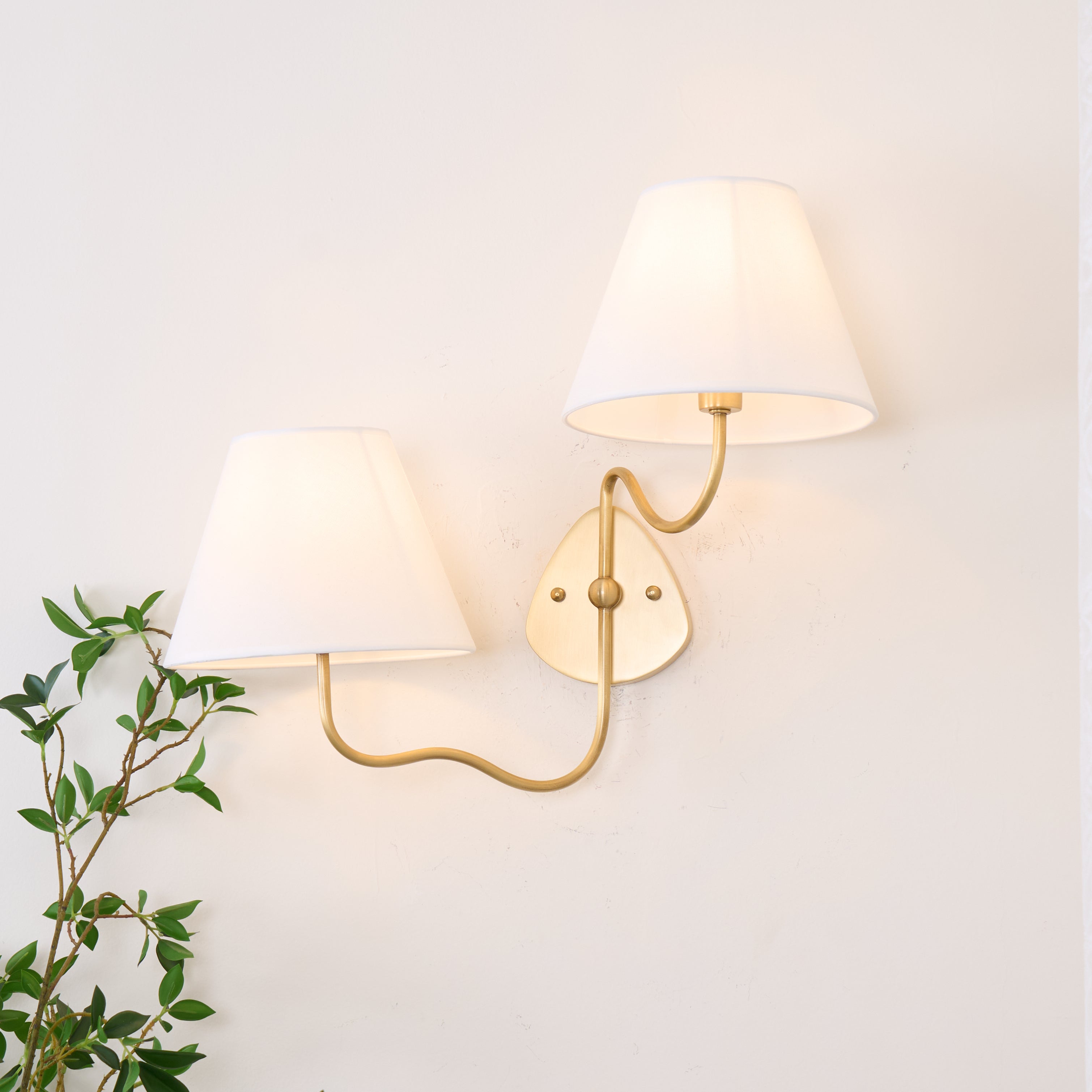 Aveline Wall Lamp