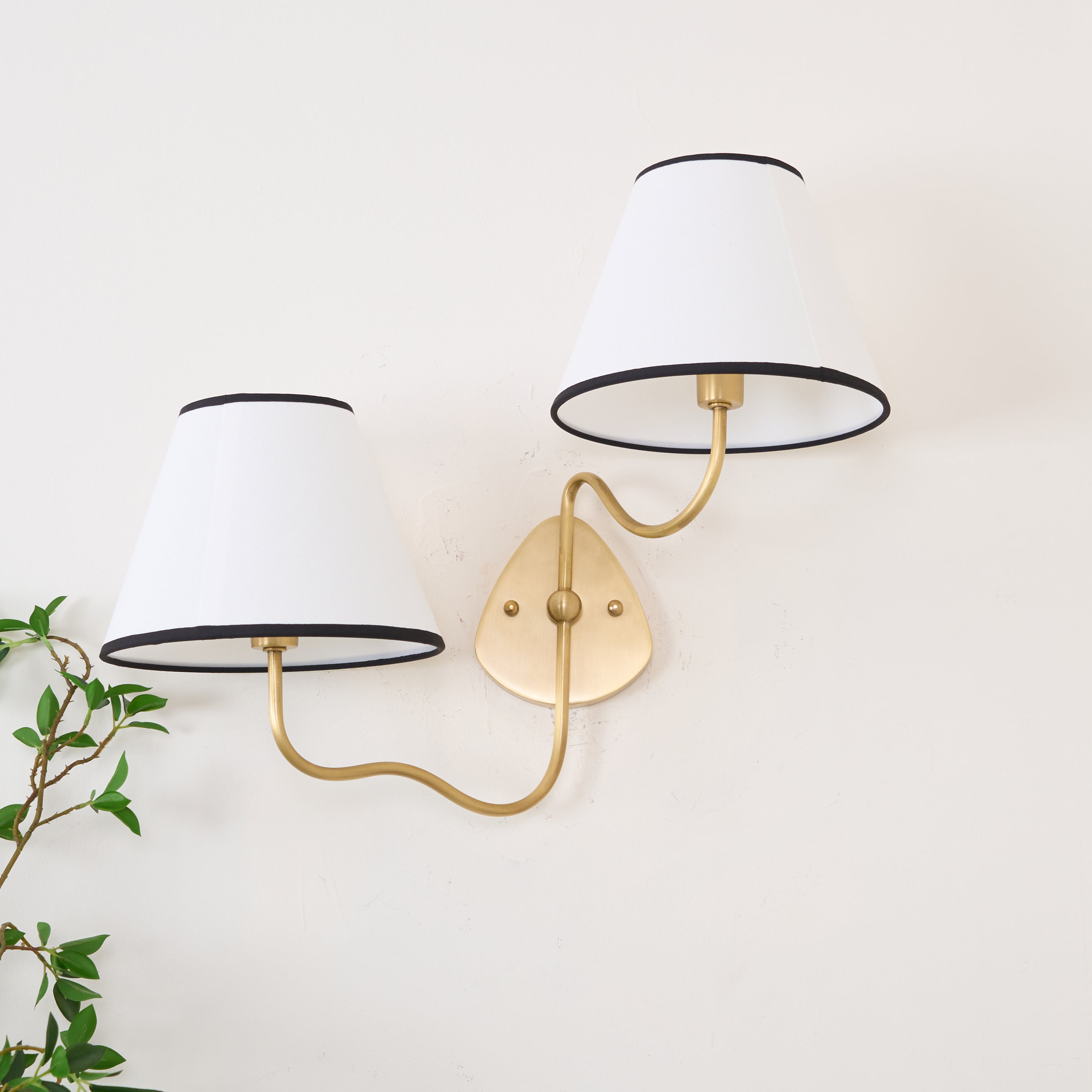 Aveline Wall Lamp