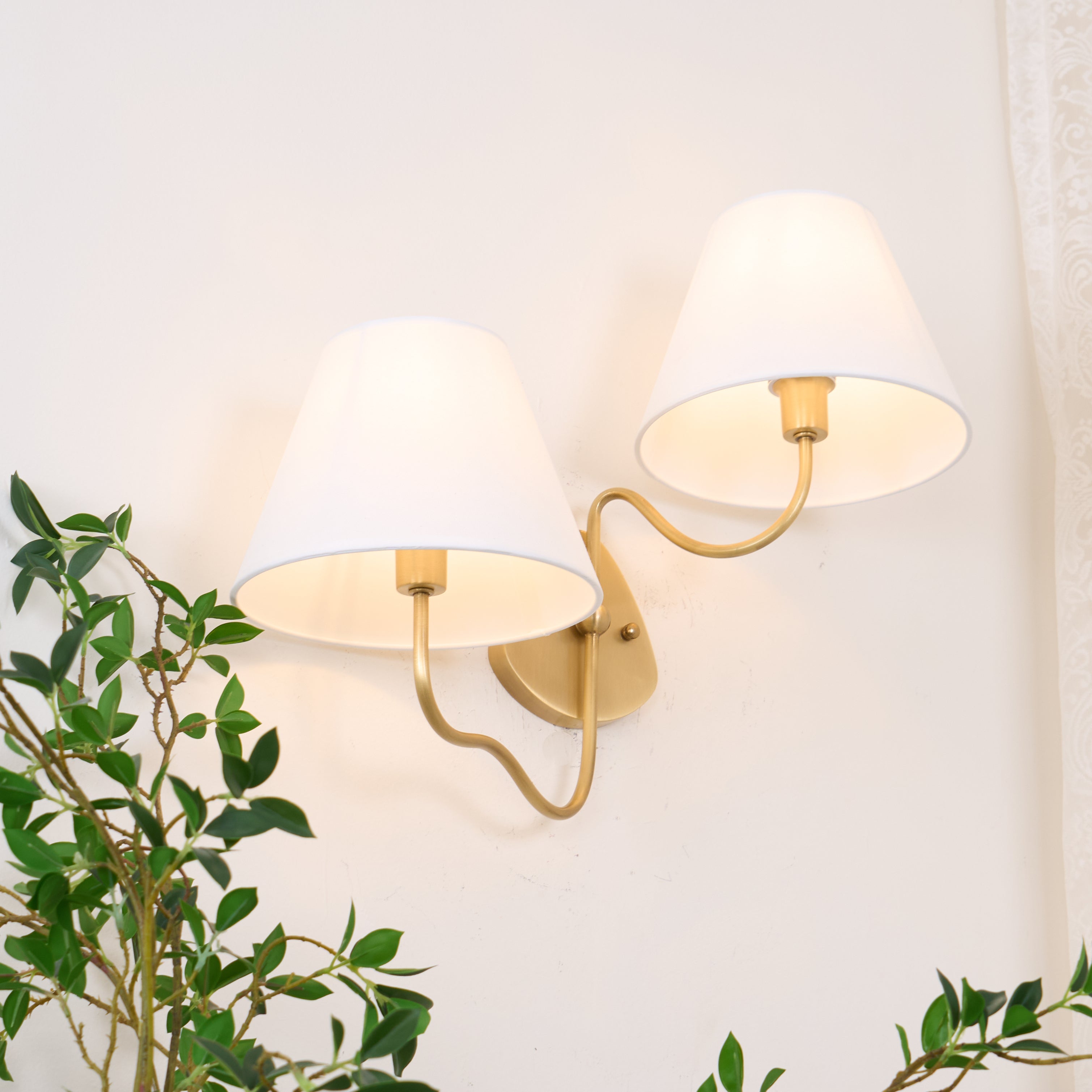 Aveline Wall Lamp