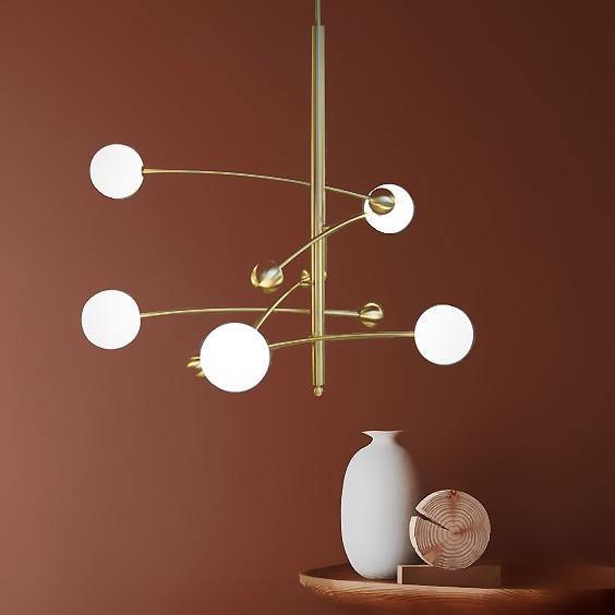 Lustra Chandelier Brass Vertical Beam Globe-Neutral Decor
